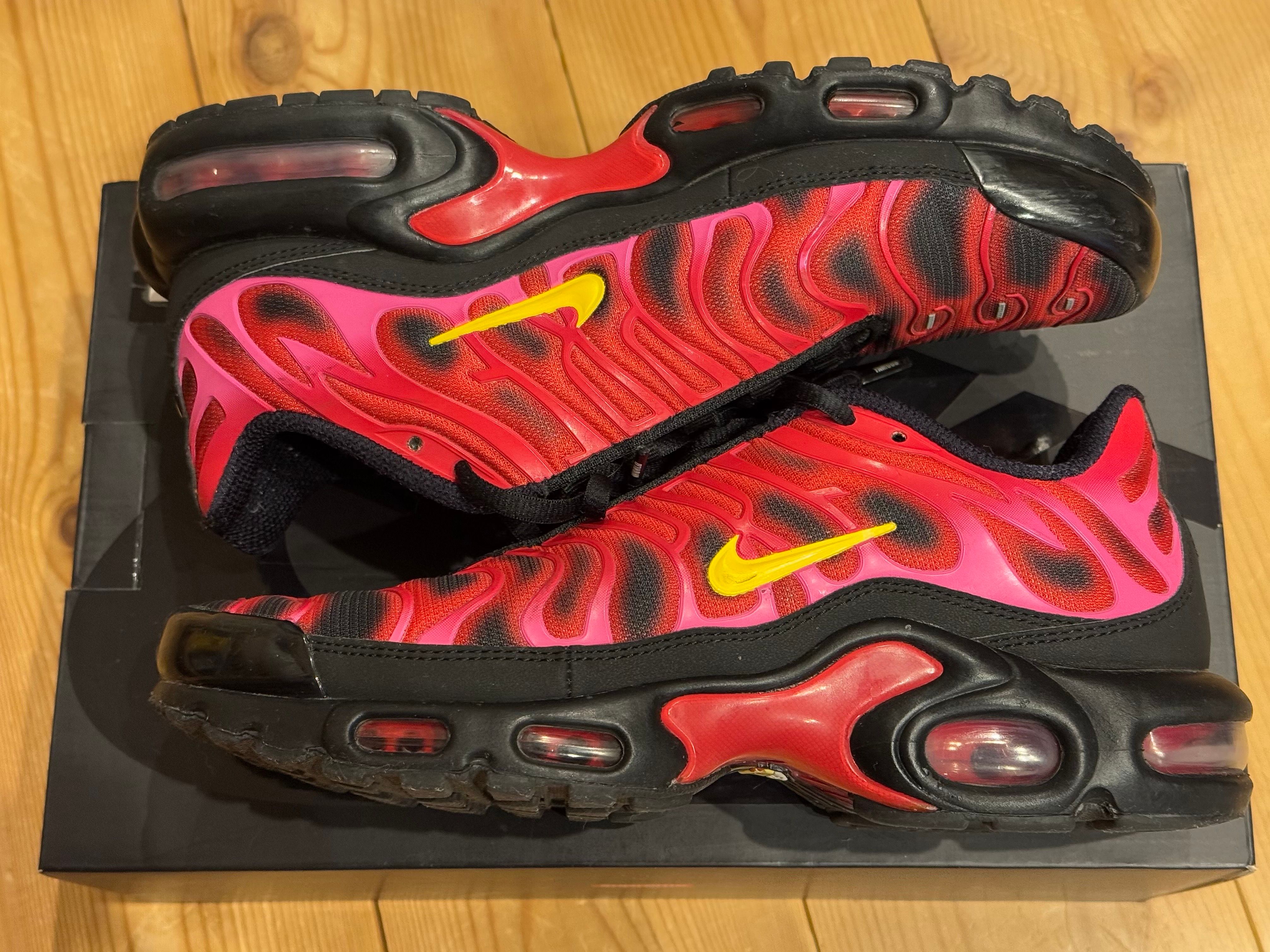 Supreme × Nike Air Max Plus "Hyper Grape"