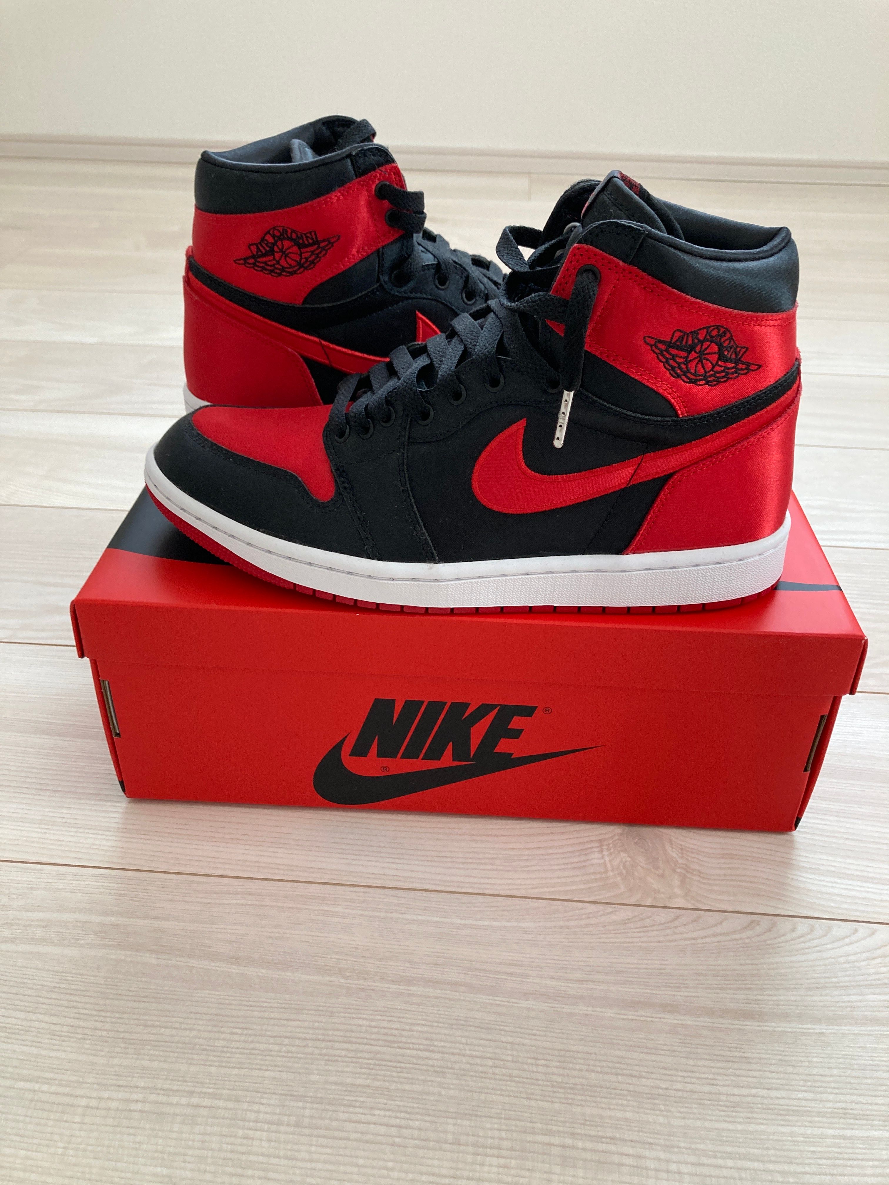 Nike Women's Air Jordan 1 Retro High OG "Satin Bred"