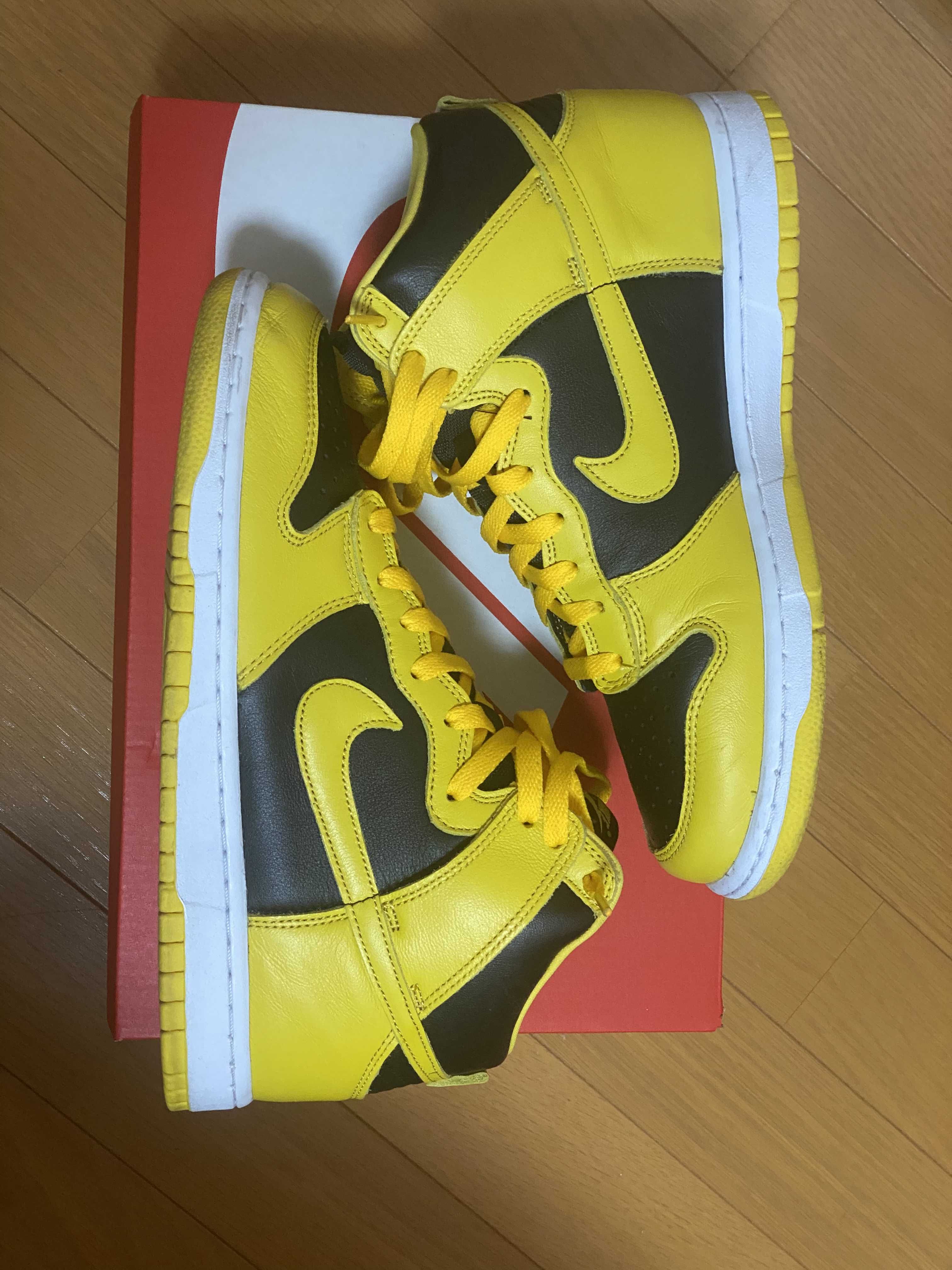 Nike Dunk High "Black/Varsity Maize"