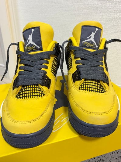 Nike Air Jordan 4 "Tour Yellow"