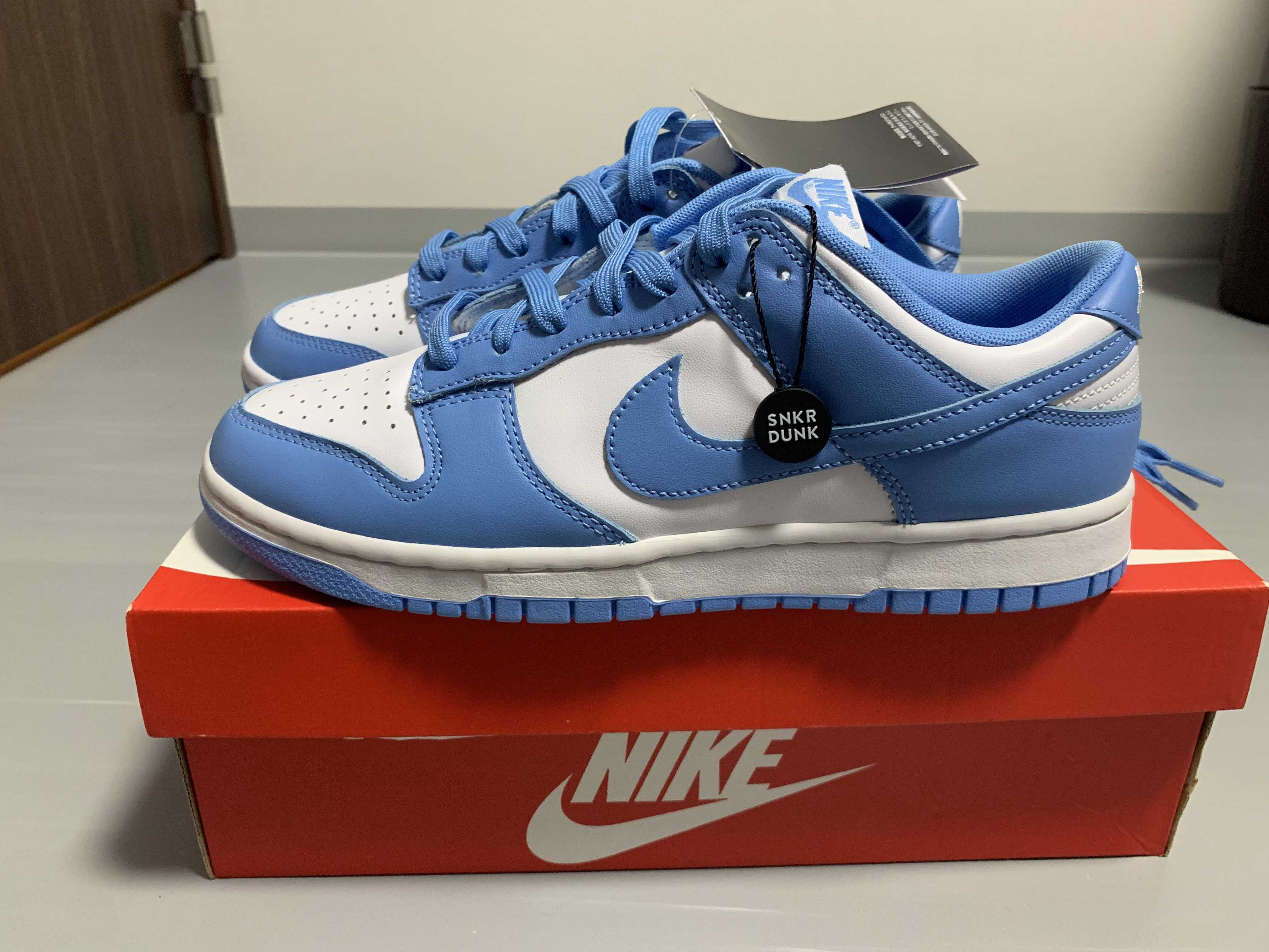 Nike Dunk Low "University Blue"