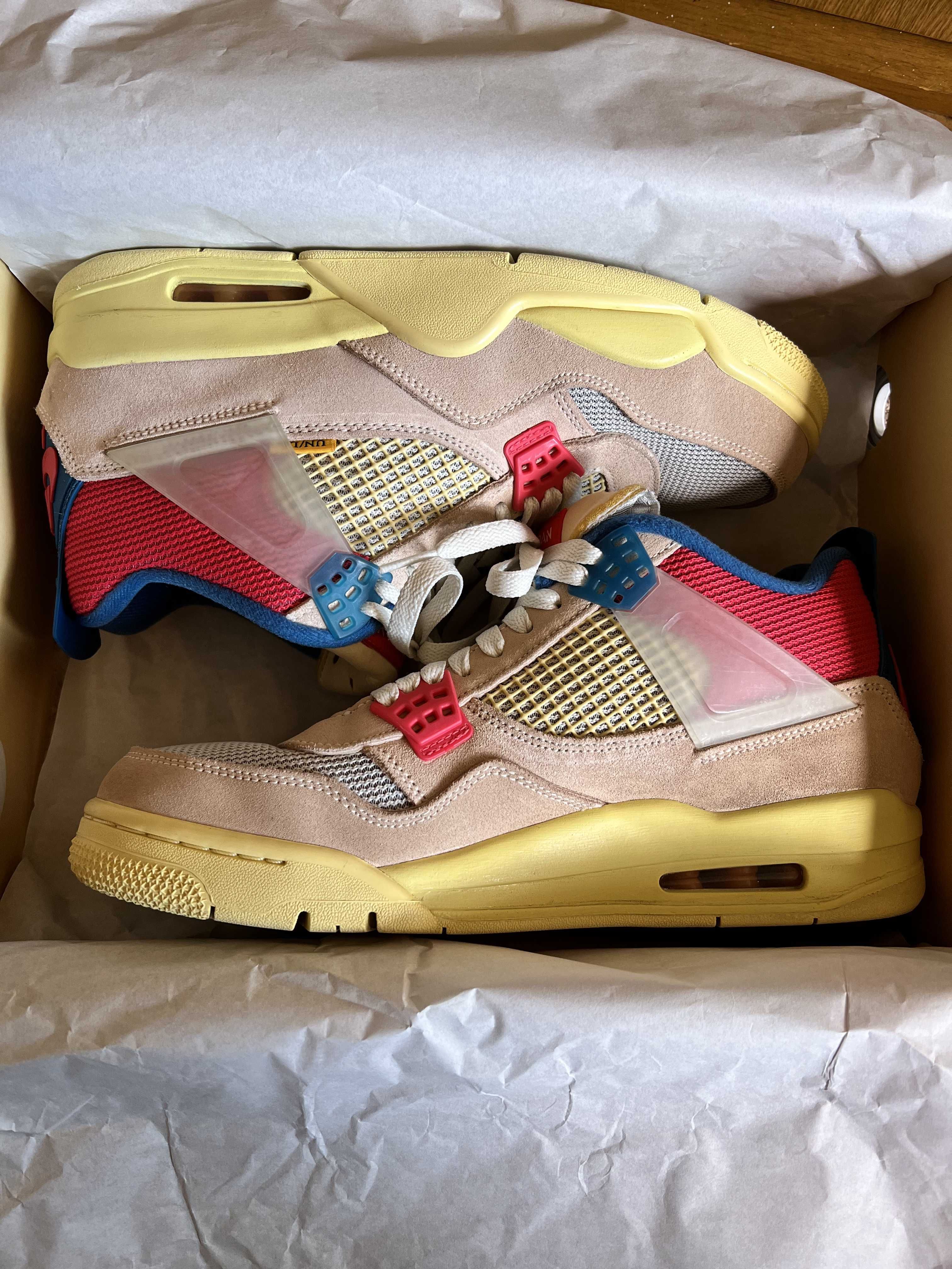 UNION × Nike Air Jordan 4 SP "Guava Ice/Light Fusion Red"