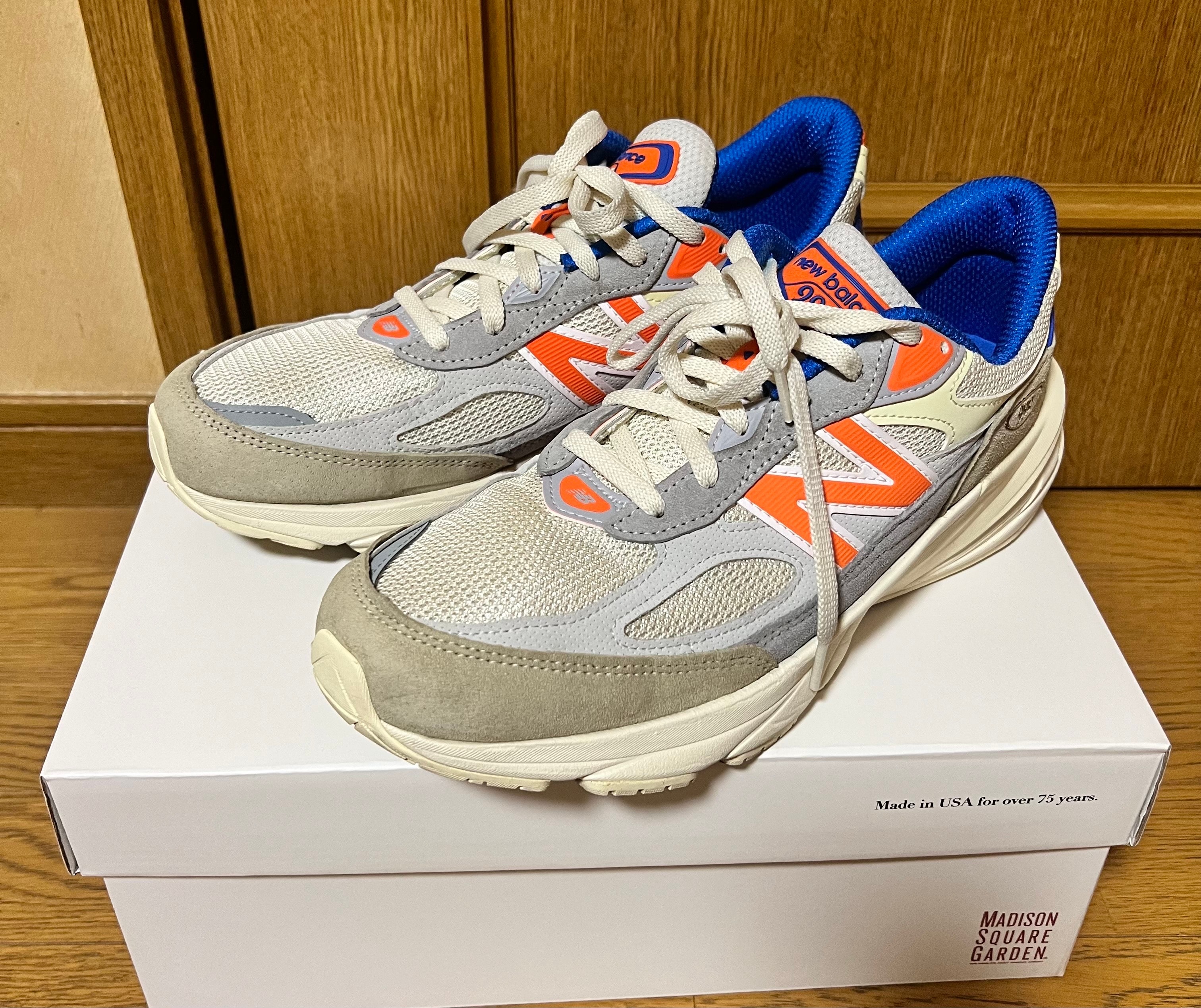 KITH × New Balance 990V6 Madison Square Garden "Sanddrift"
