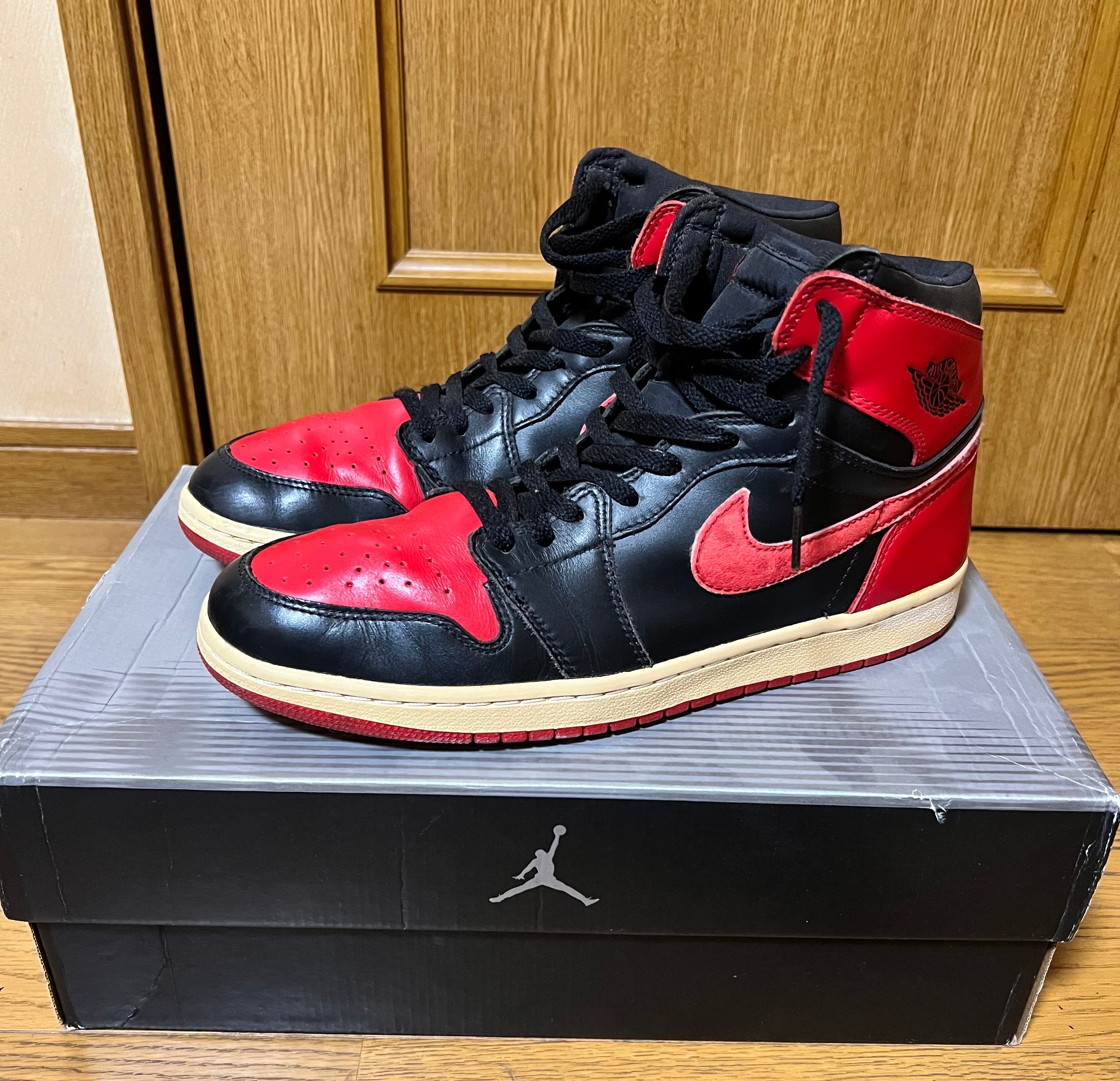 Nike Air Jordan 1 Retro High "Black Varsity Red/Bred"(2001)