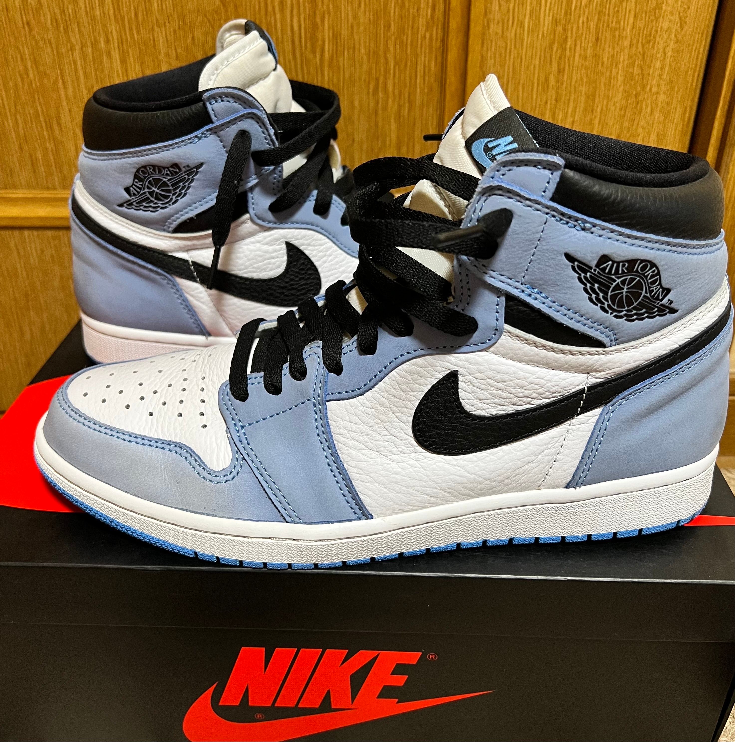 Nike Air Jordan 1 High OG "University Blue"