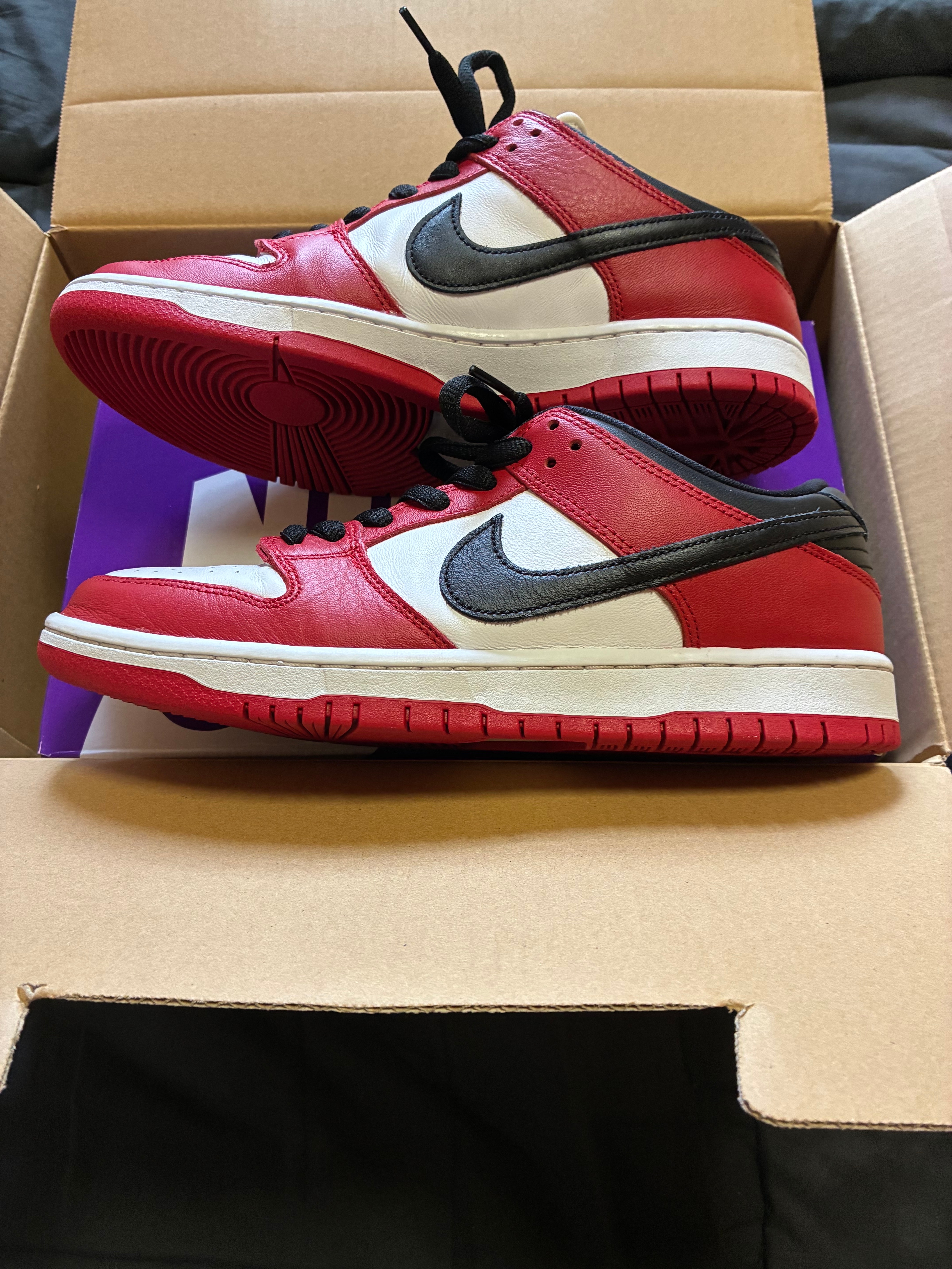 Nike SB Dunk Low Pro "J-Pack Chicago/Varsity Red and White"