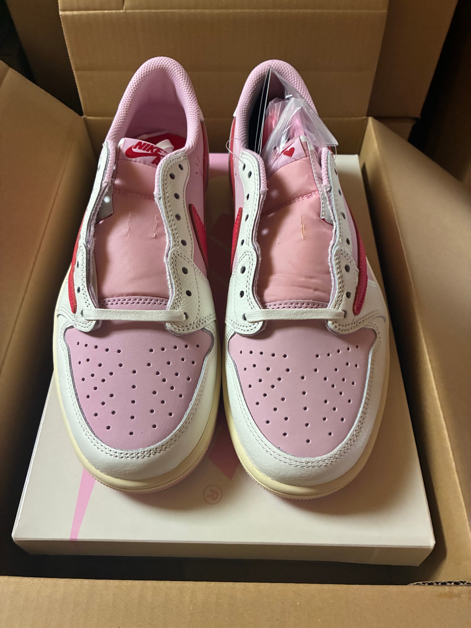 Travis Scott × Nike Air Jordan 1 Retro Low OG "Sail/Tropical Pink"
