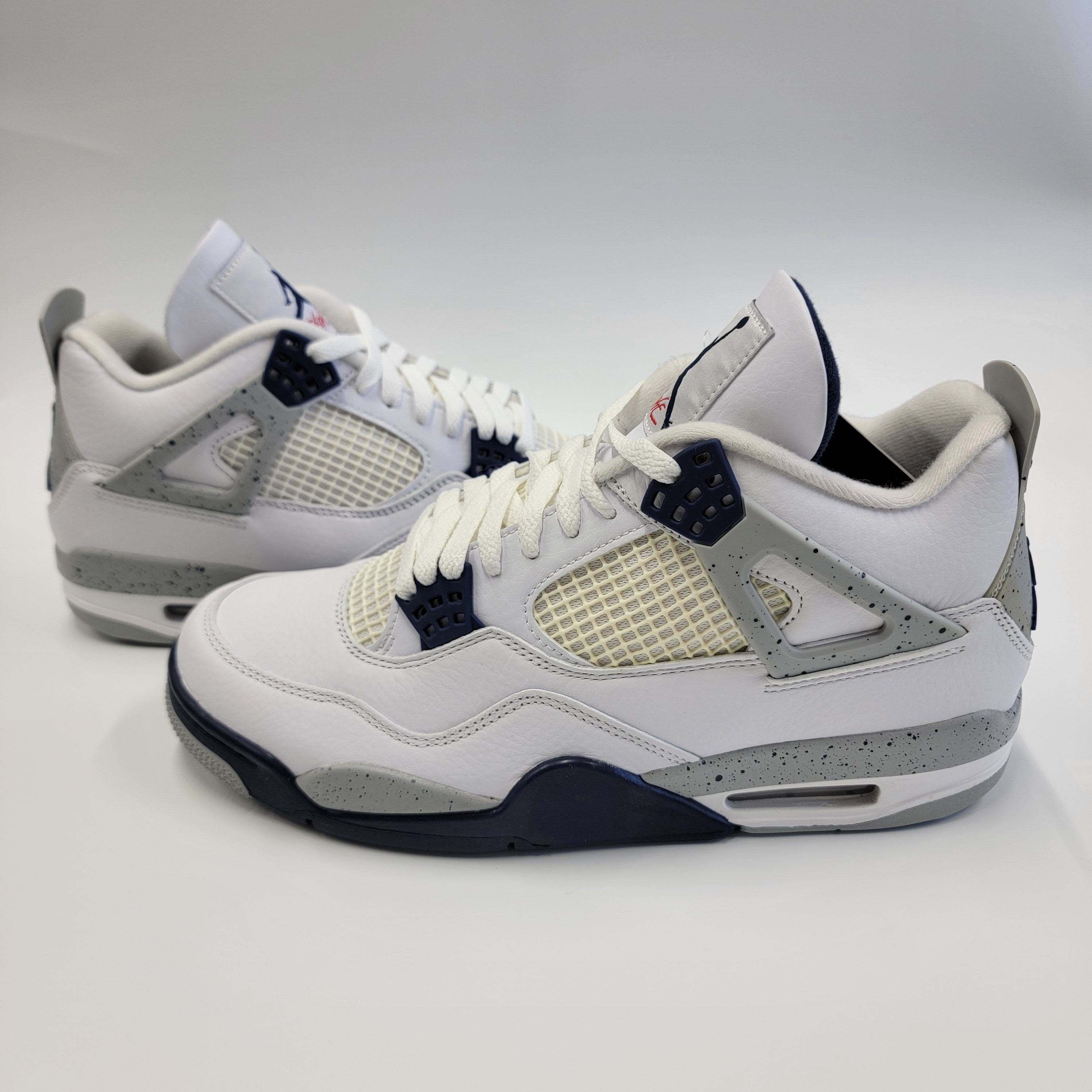 Nike Air Jordan 4 "Midnight Navy"