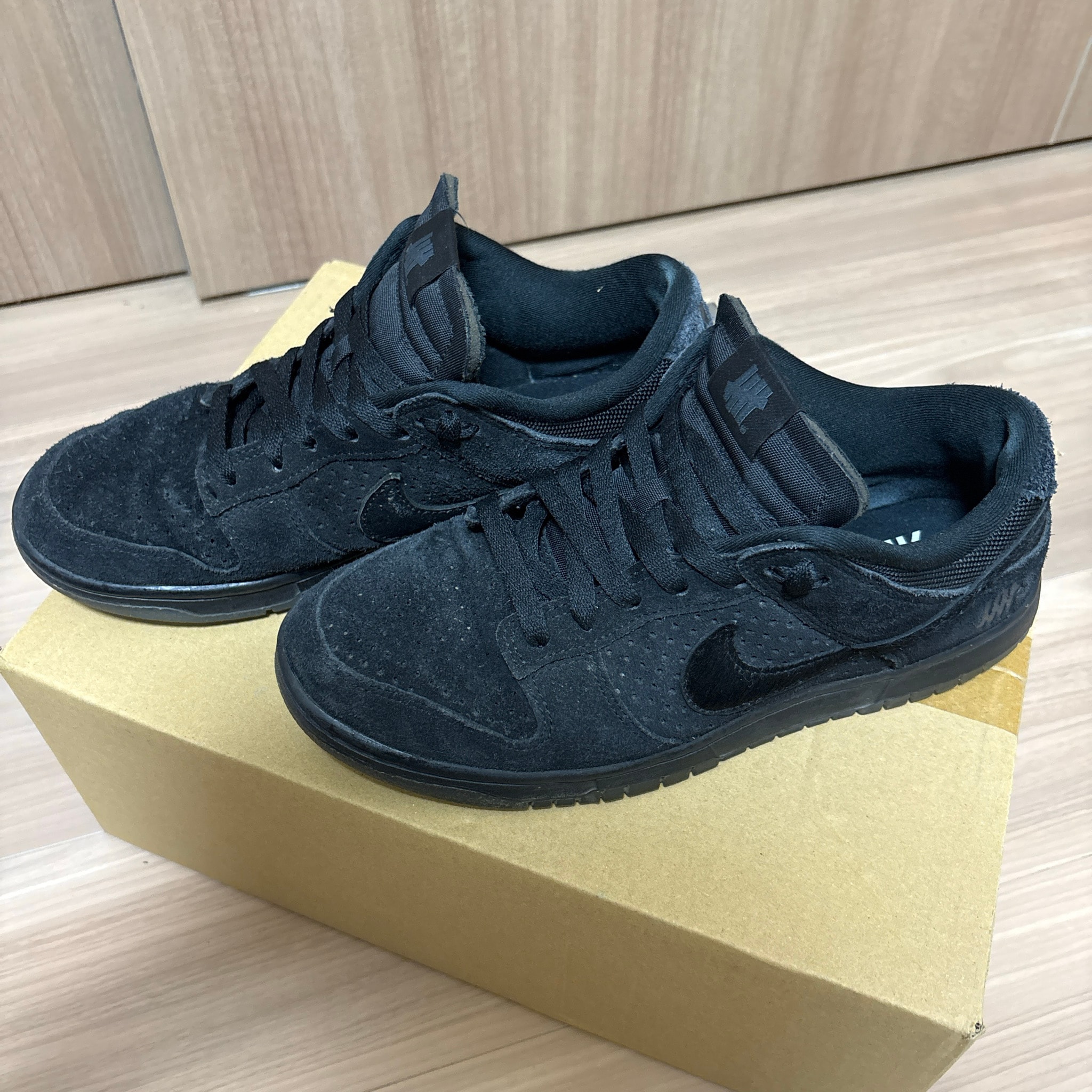 UNDEFEATED × Nike Dunk Low SP "5 ON IT"