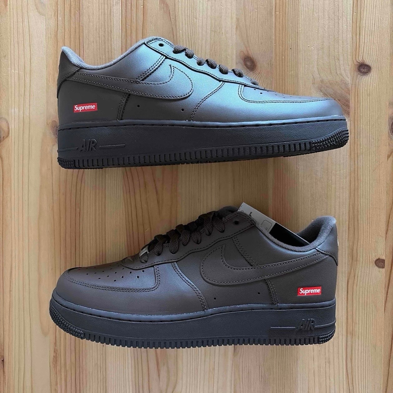 Supreme × Nike Air Force 1 Low "Baroque Brown"