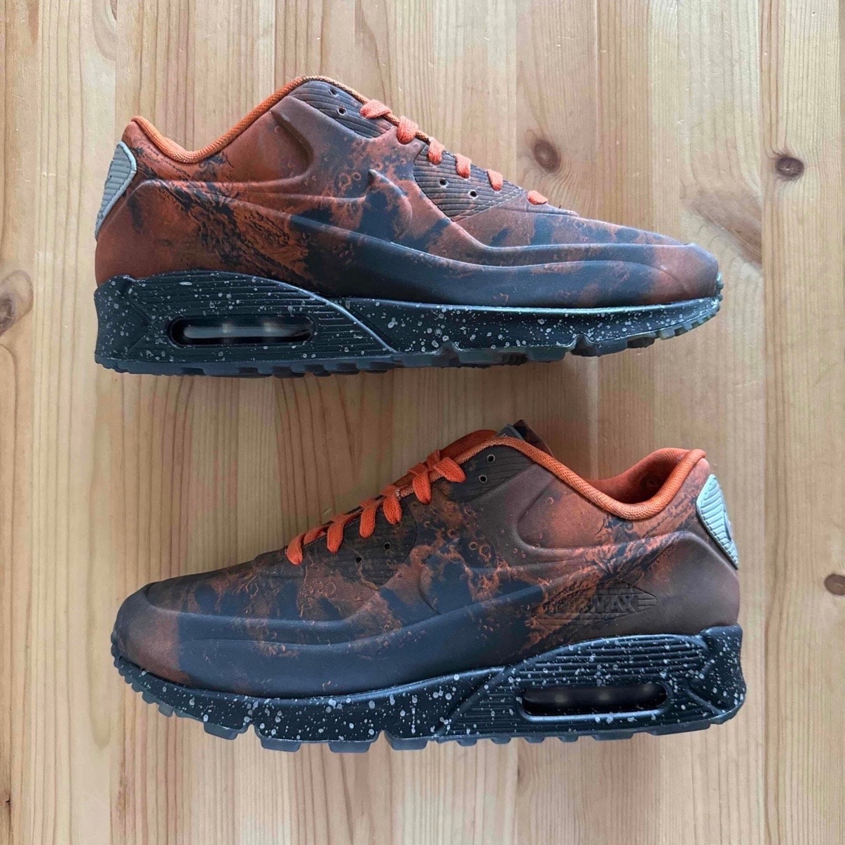 NIKE AIR MAX 90 QS "MARS LANDING"