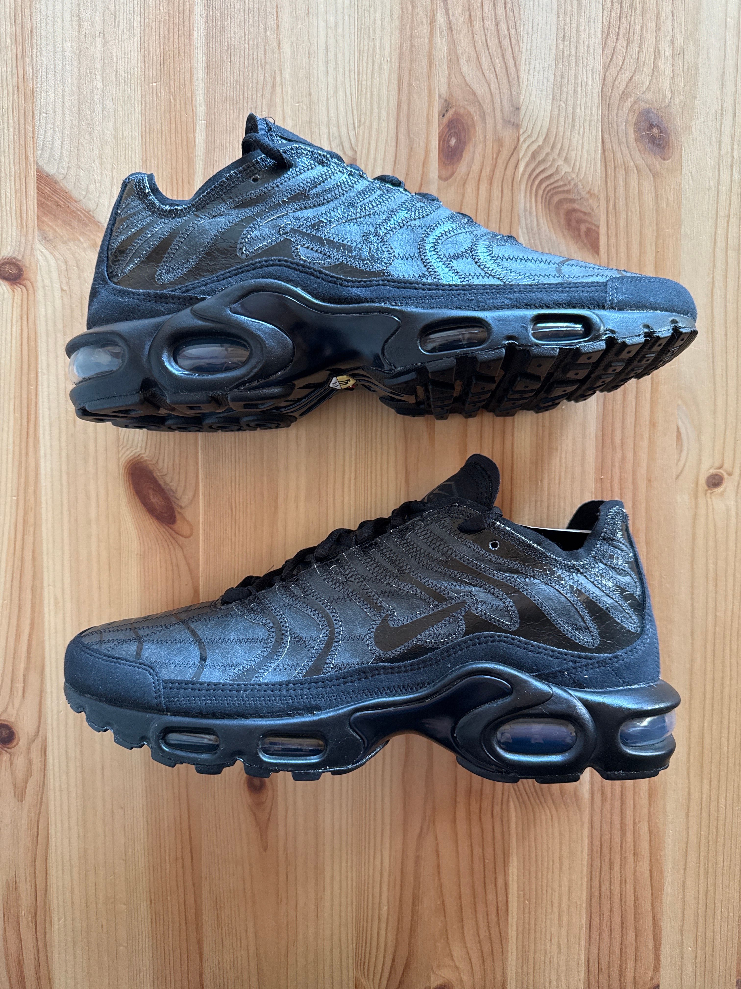 Nike Air Max Plus "Decon Black"