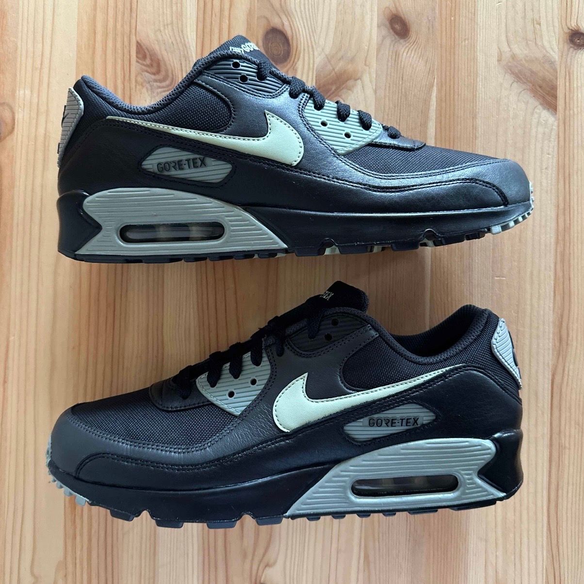 Nike Air Max 90 GORE-TEX "Black/Honeydew"