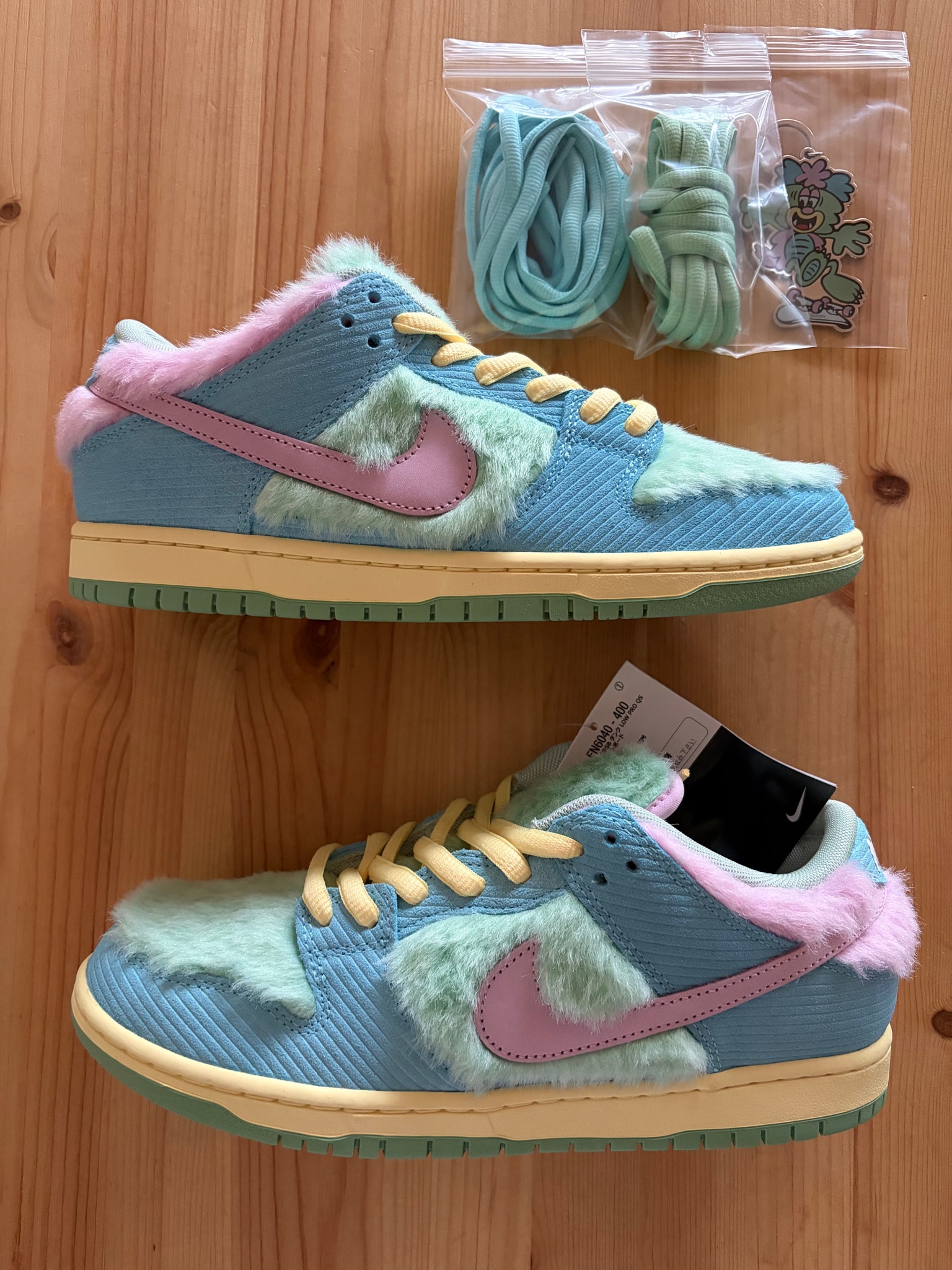 VERDY × Nike SB Dunk Low Pro QS "Visty/Blue Gaze and Enamel Green"