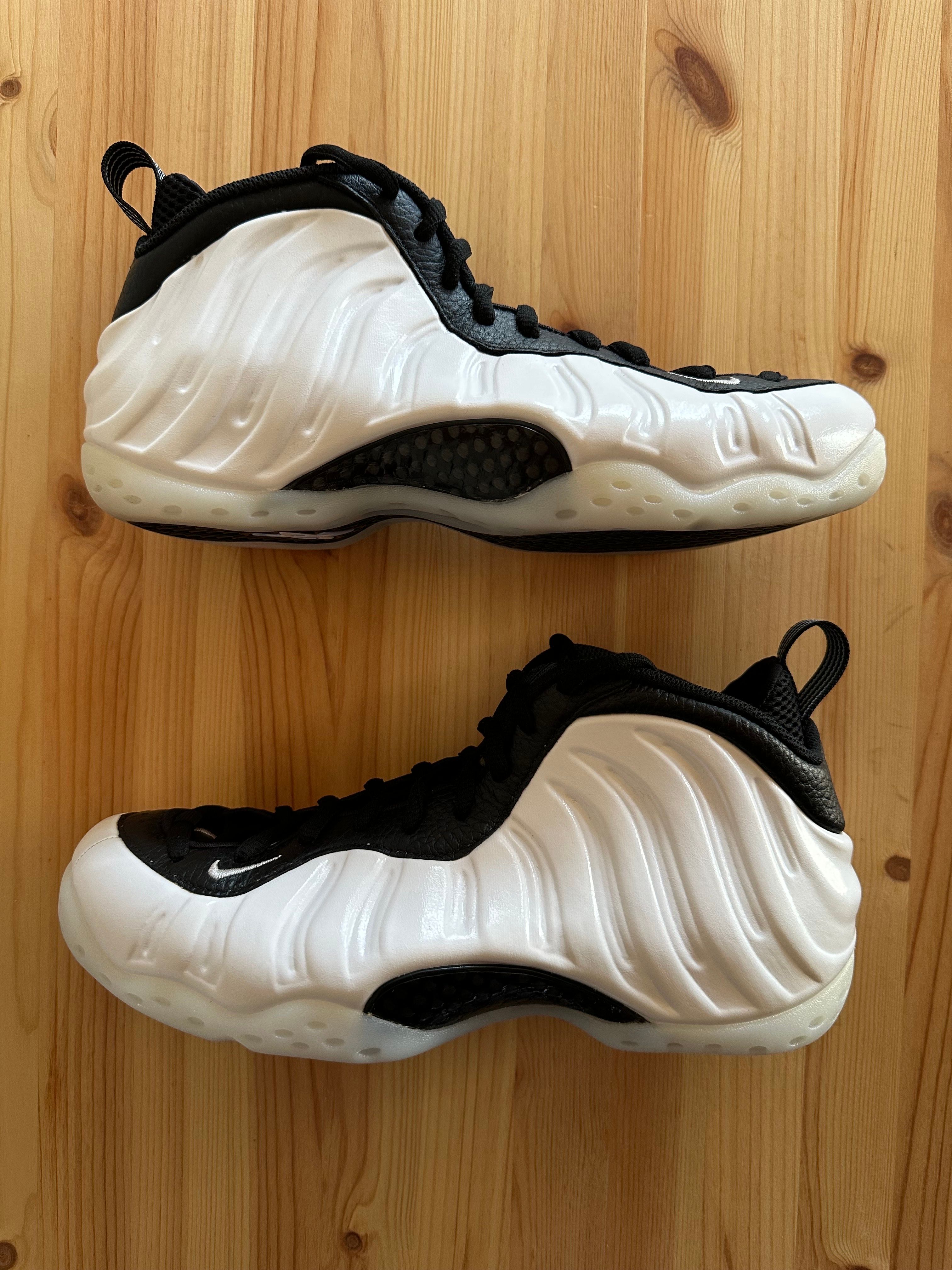 Nike Air Foamposite One "White and Black"