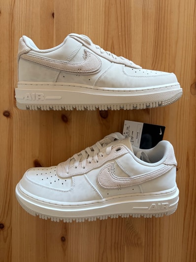 Nike Air Force 1 Low Luxe "Summit White/Light Bone"