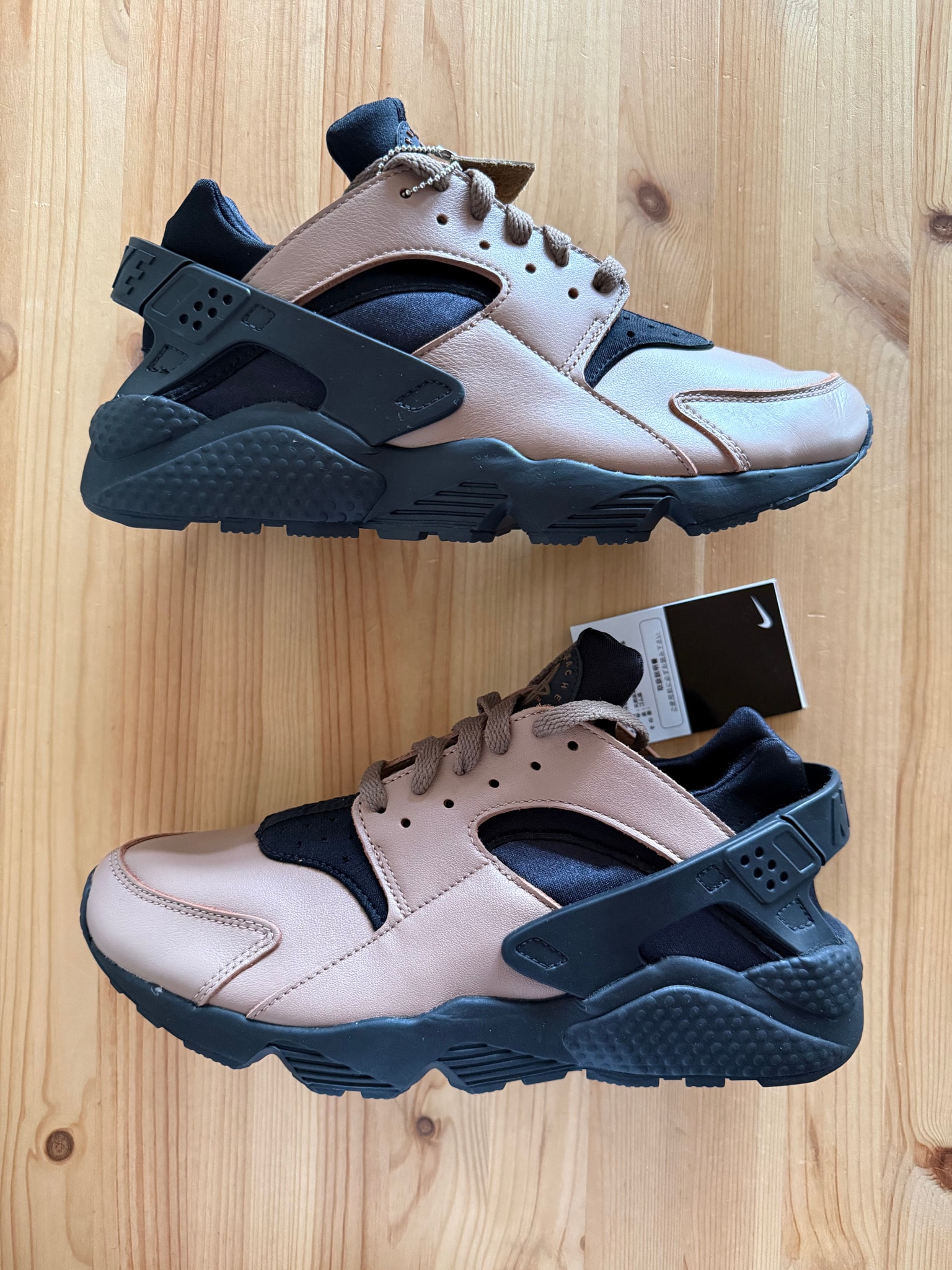 NIKE AIR HUARACHE LE "TOADSTOOL"
