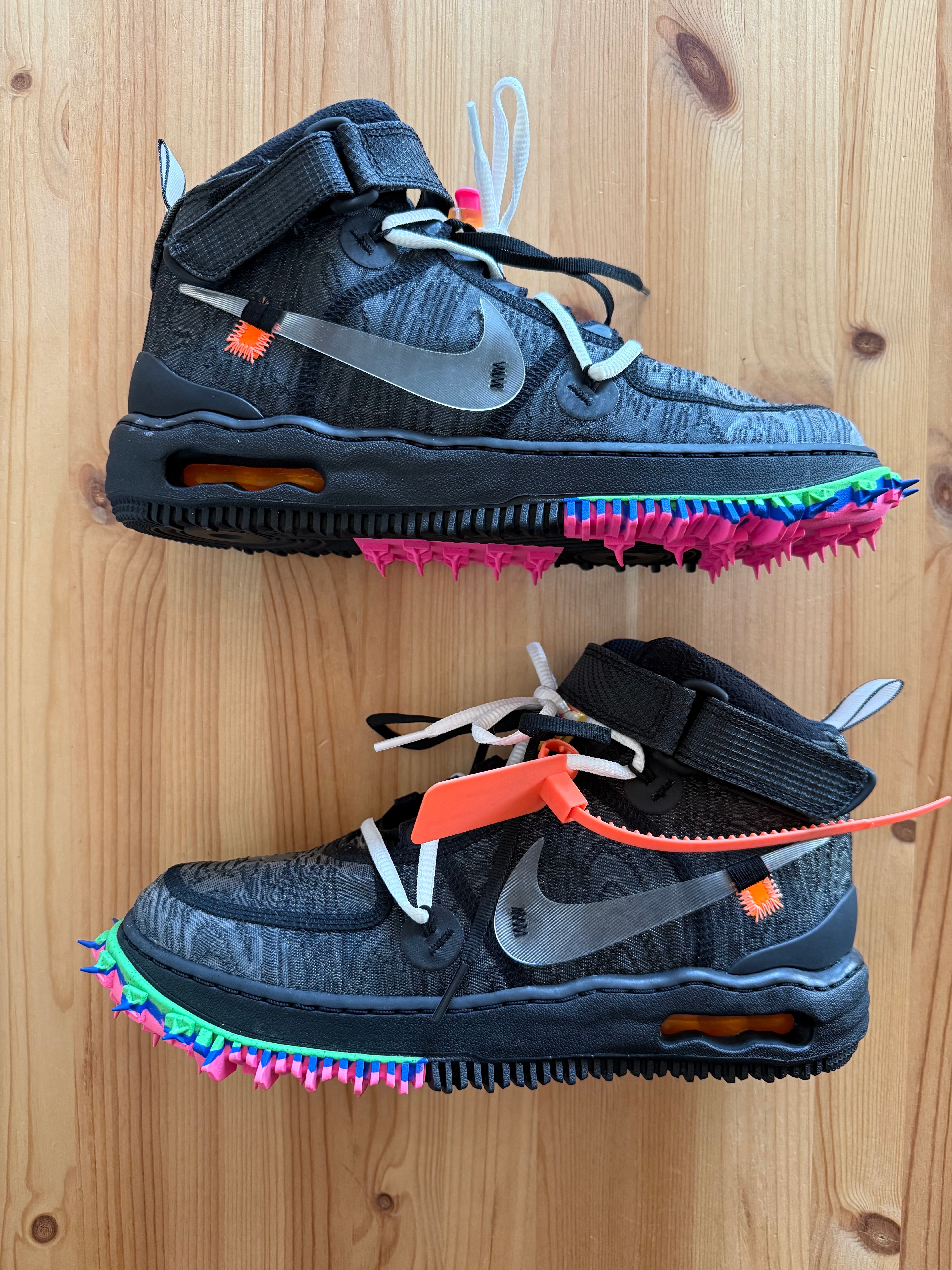 Off-White × Nike Air Force 1 Mid "Black"