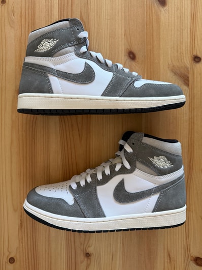 Nike Air Jordan 1 Retro High OG "Black and Smoke Grey"