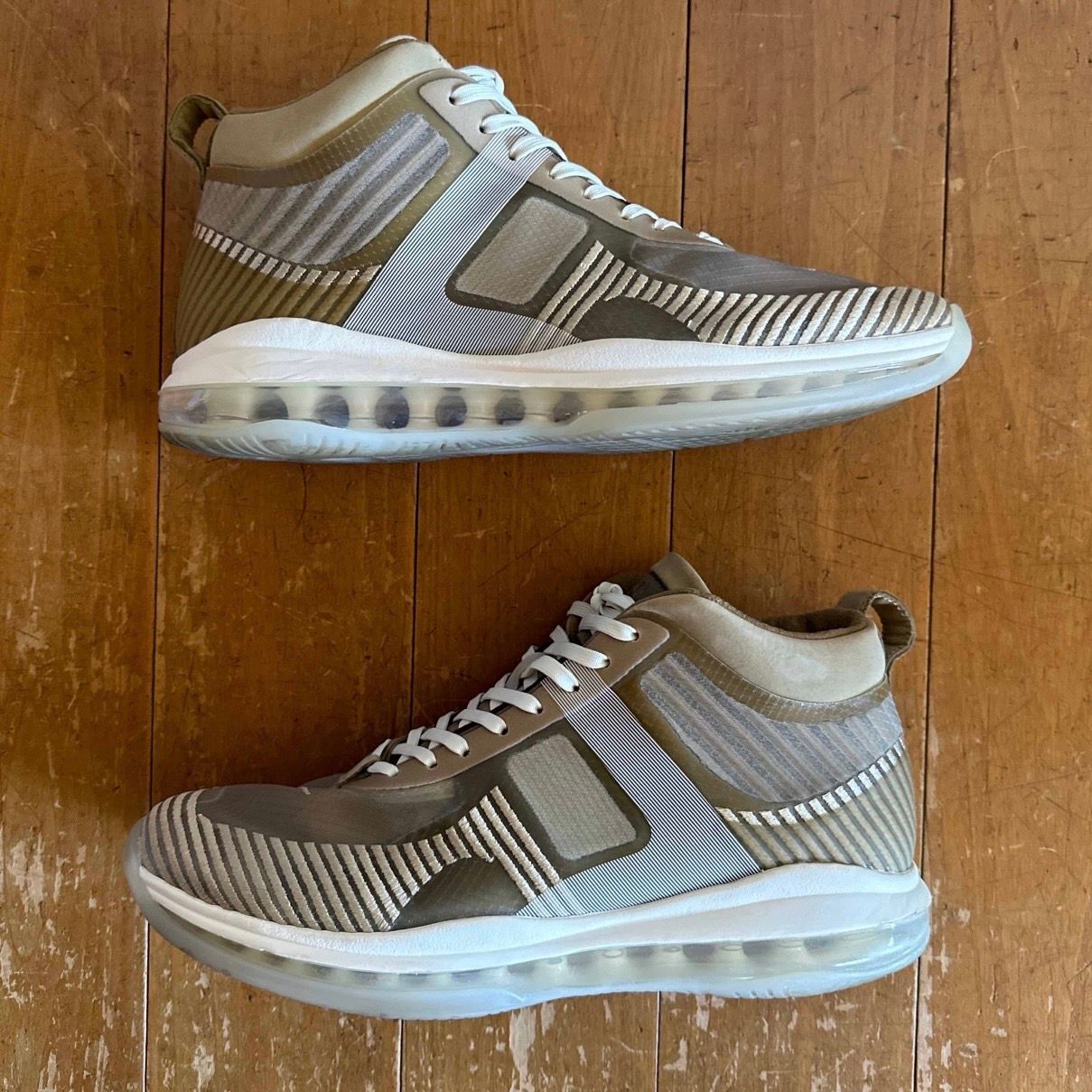 JOHN ELLIOTT × NIKE LEBRON ICON "PARACHUTE BEIGE"