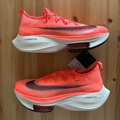 NIKE AIR ZOOM ALPHAFLY NEXT% "BRIGHT MANGO"