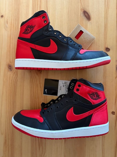 Nike Women's Air Jordan 1 Retro High OG "Satin Bred"