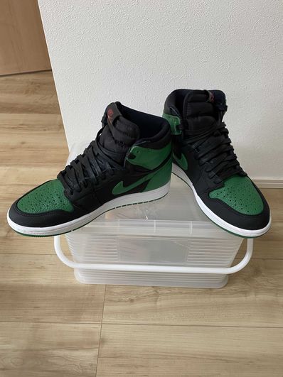 Nike Air Jordan 1 Retro High OG "Black/Pine Green" (2020)