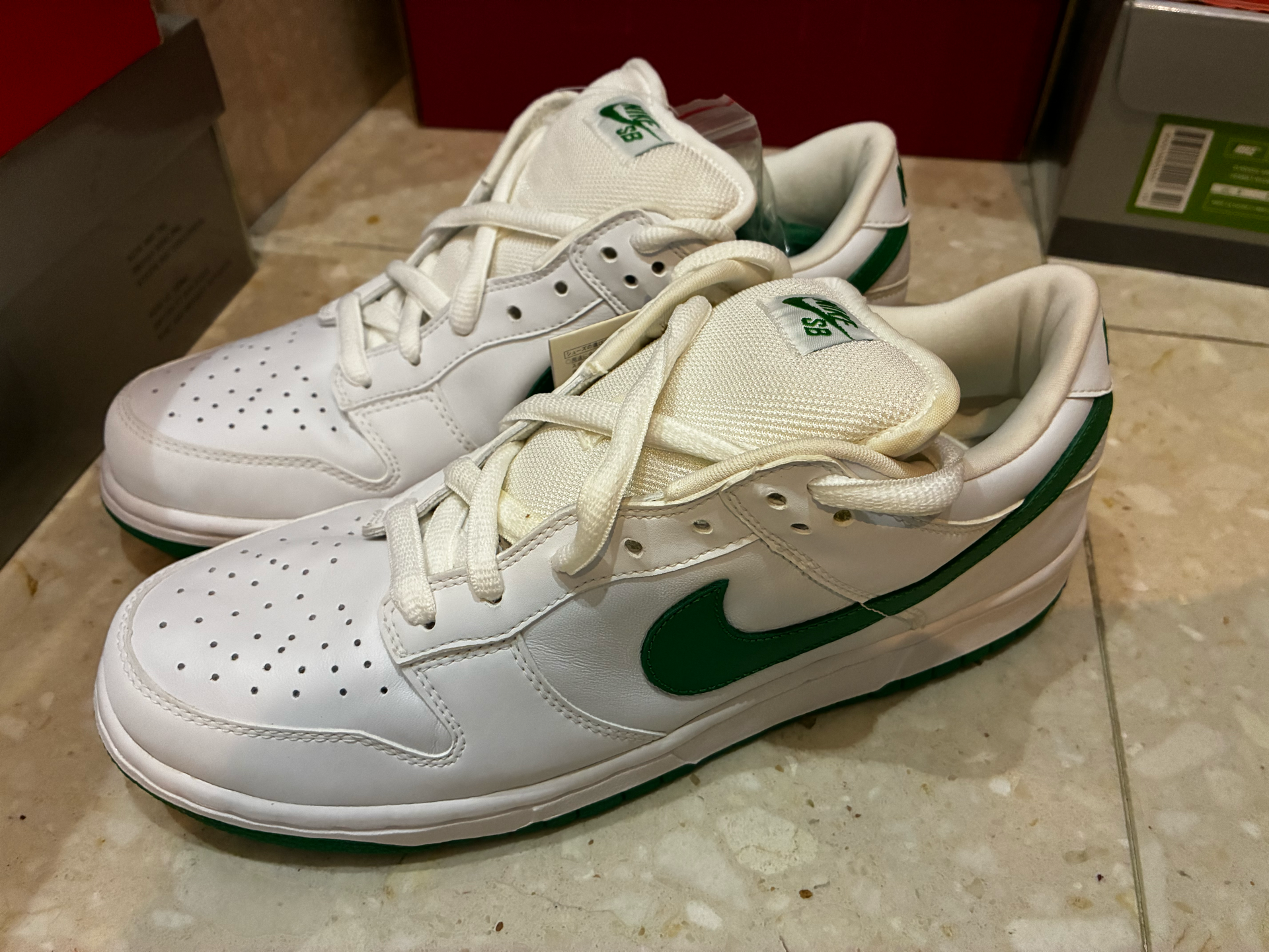 Nike SB Dunk Low Pro "White Classic Green"