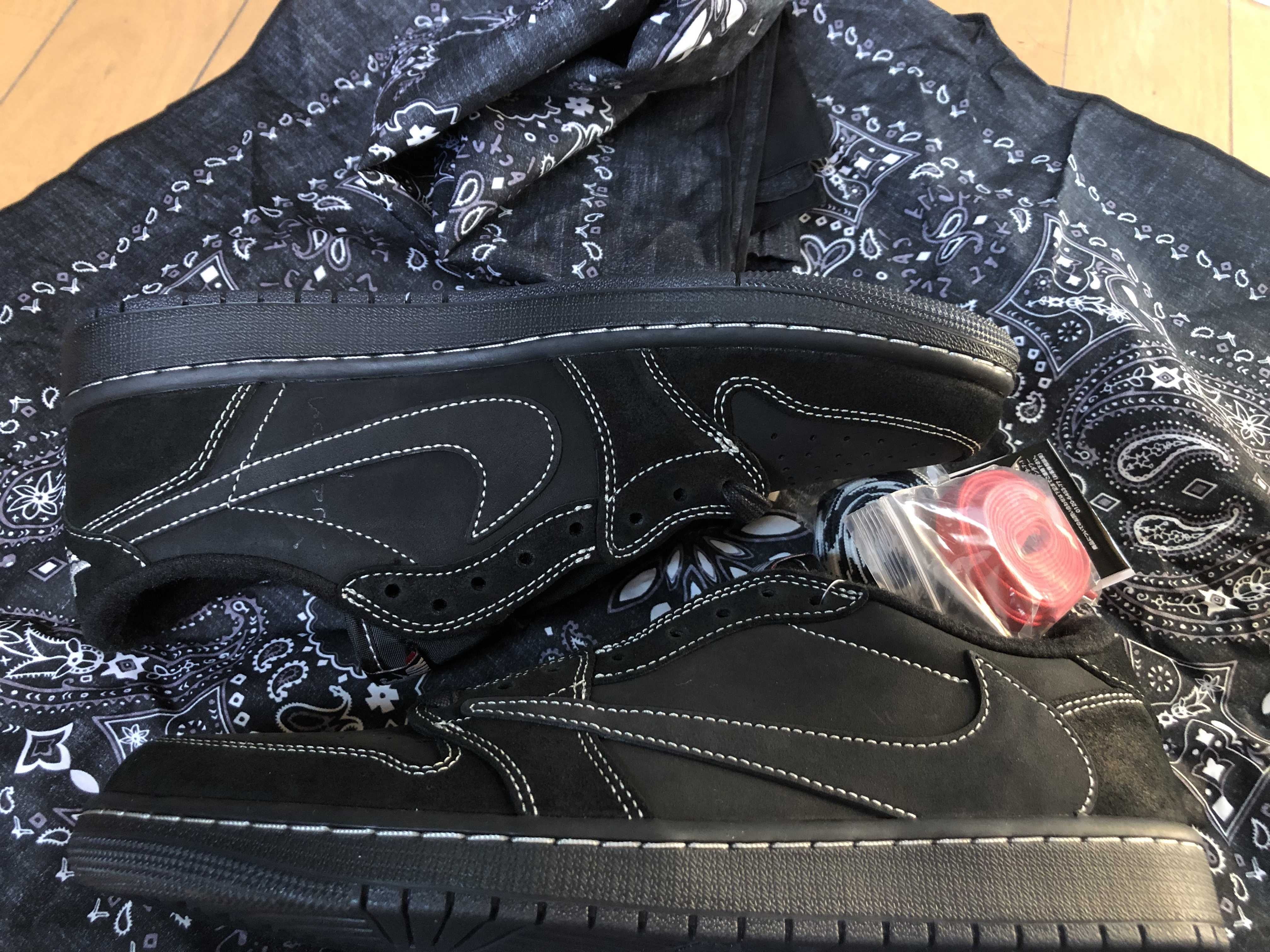 Travis Scott × Nike Air Jordan 1 Low OG SP "Black Phantom"