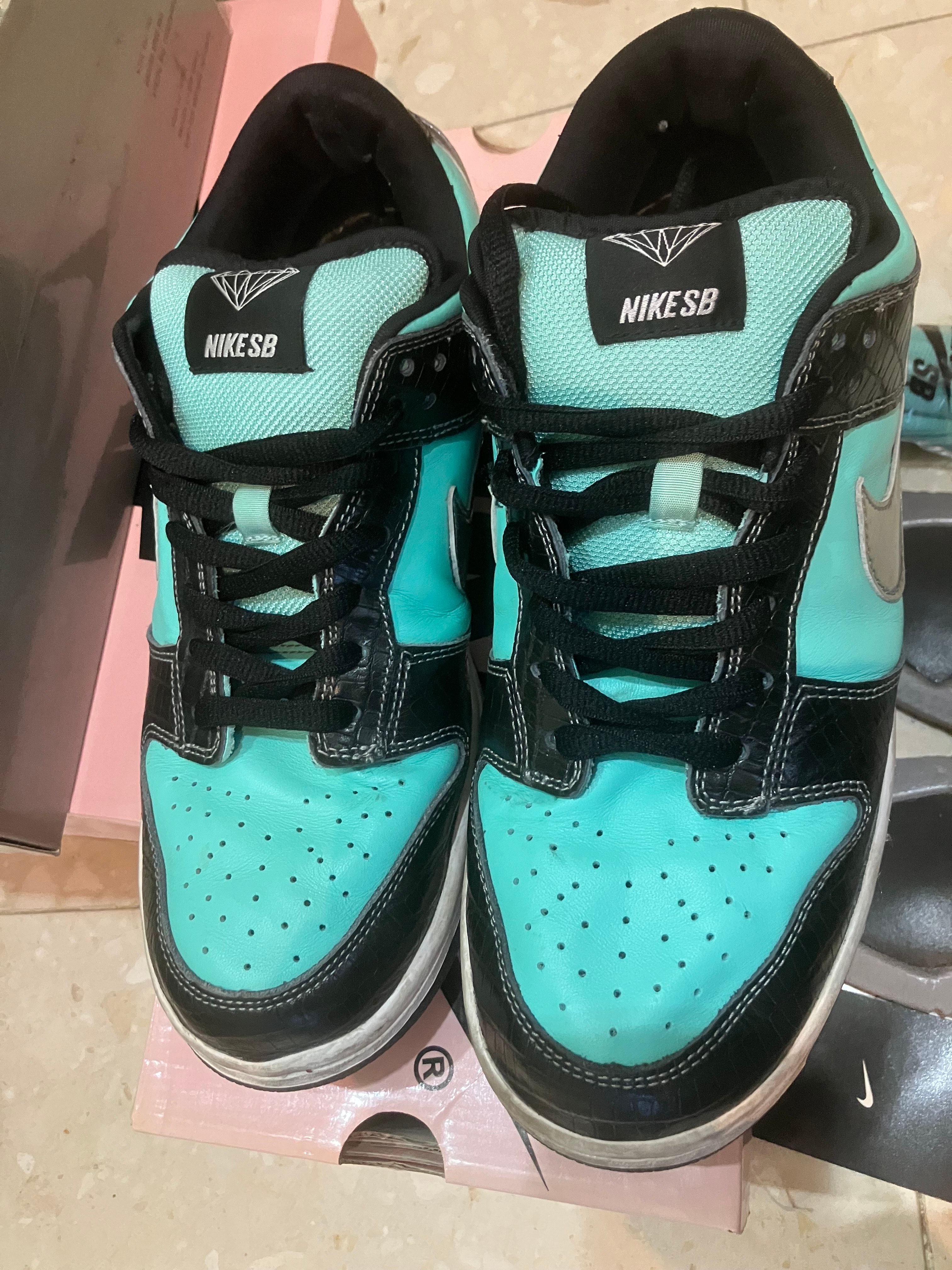 Nike SB Dunk Low Diamond Suppil Co. "Tiffany"