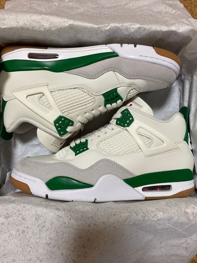 Nike SB × Air Jordan 4 Retro SP "Pine Green"