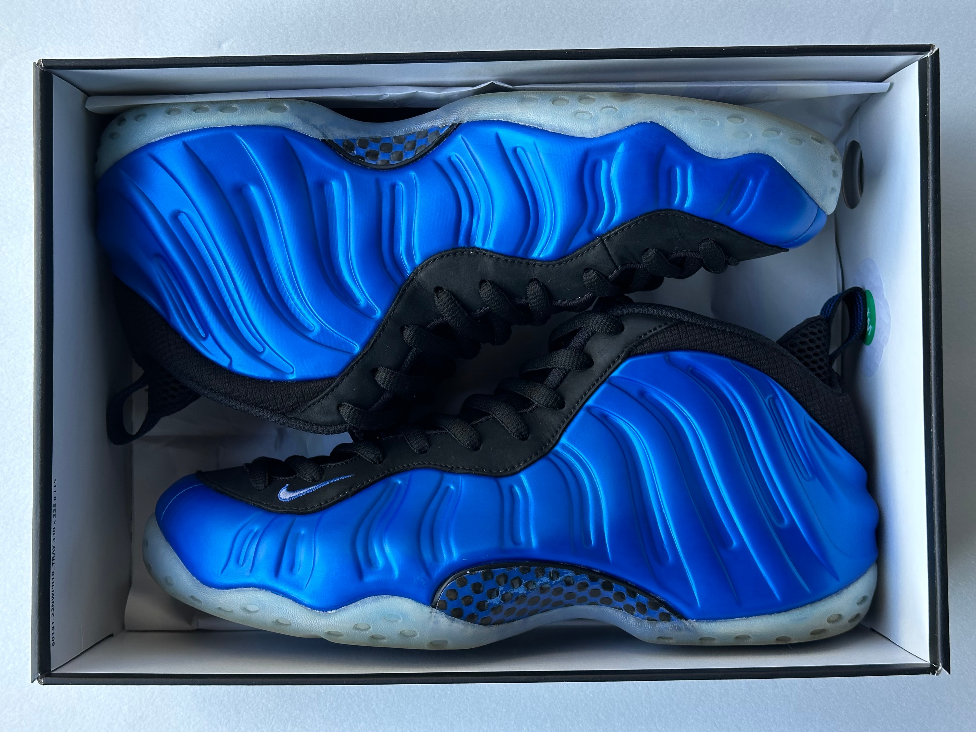 ナイキ エアフォームポジット ワン "ロイヤル"