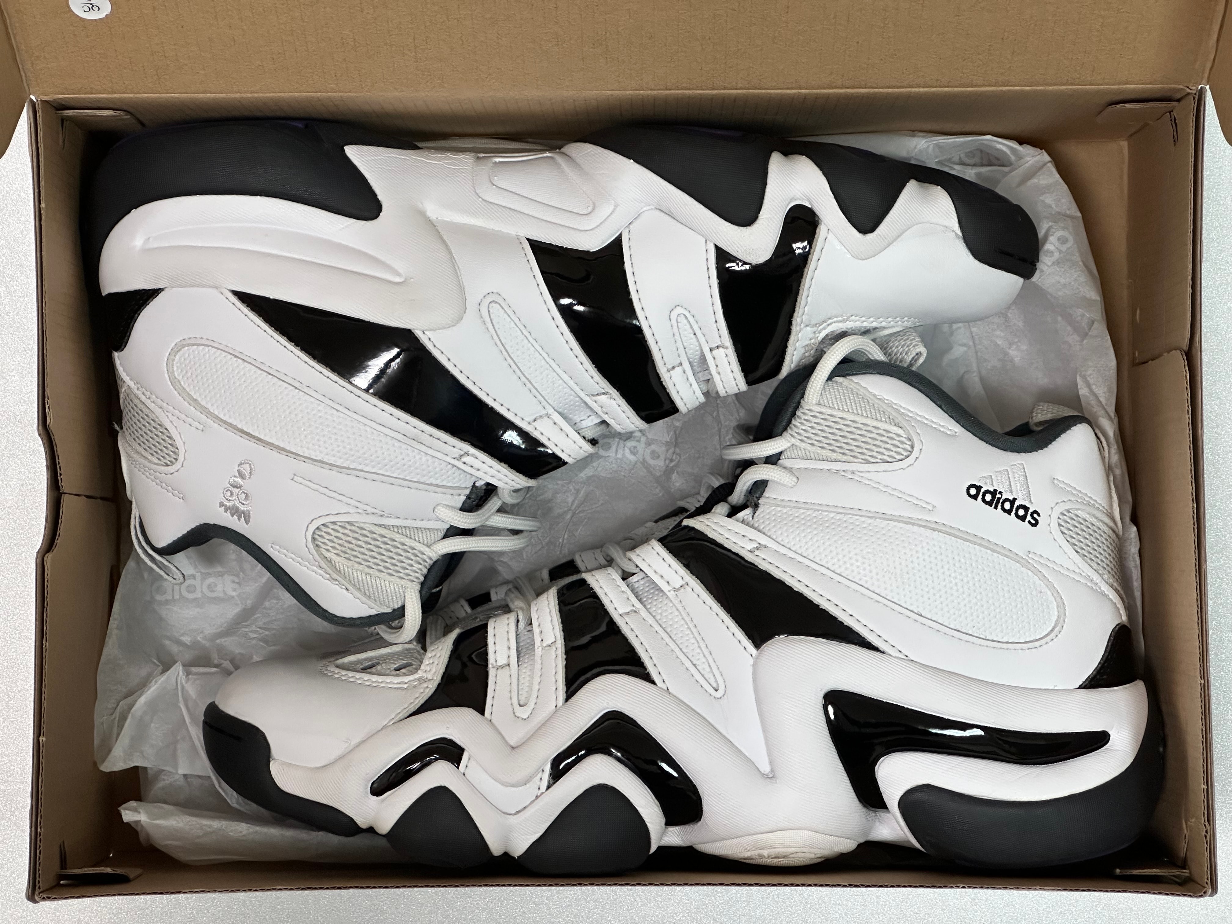 アディダス クレイジー8 "フットウェアホワイト/コアブラック/カレッジパープル"