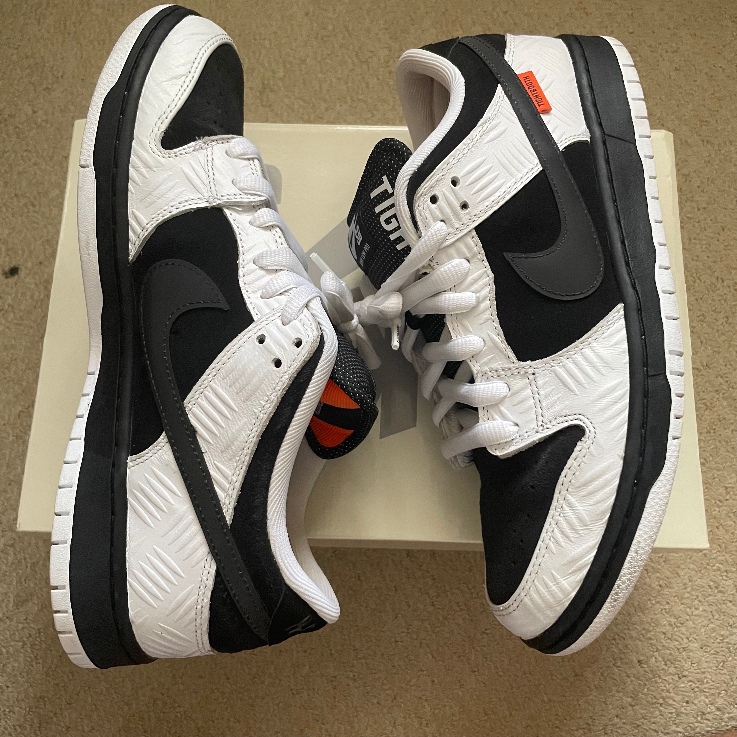 TIGHTBOOTH × Nike SB Dunk Low Pro QS "Black and White"