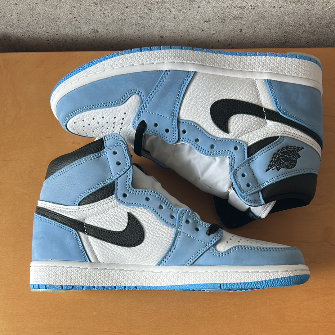 Nike Air Jordan 1 High OG "University Blue"