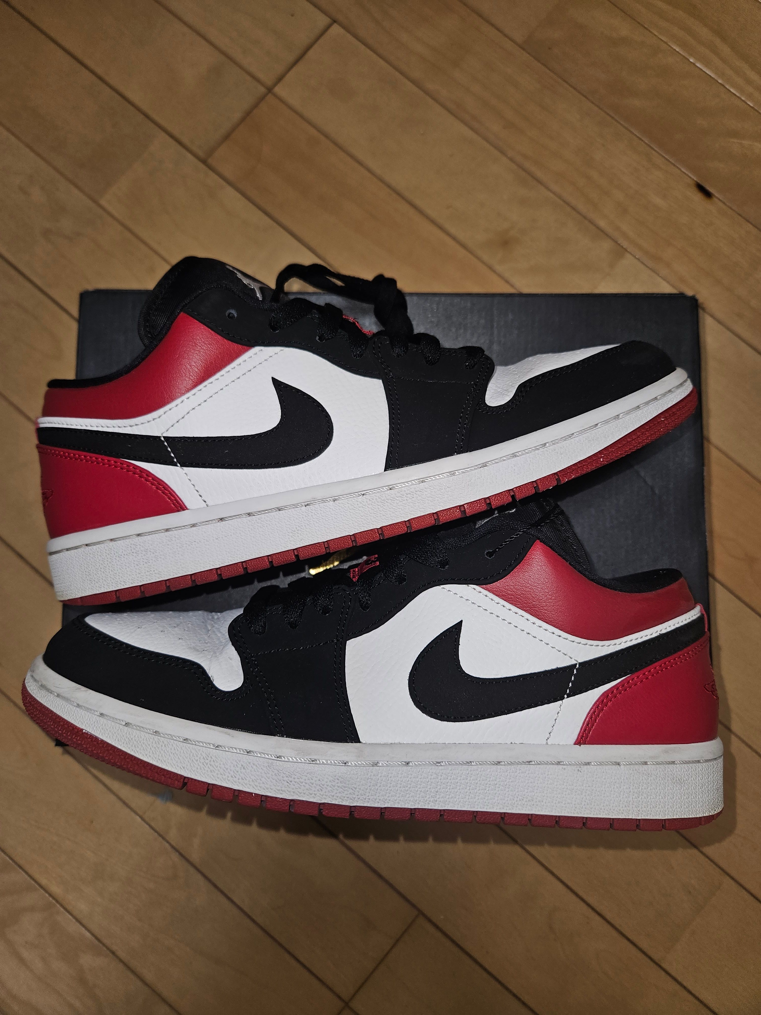 Nike Air Jordan 1 Low "Black Toe"