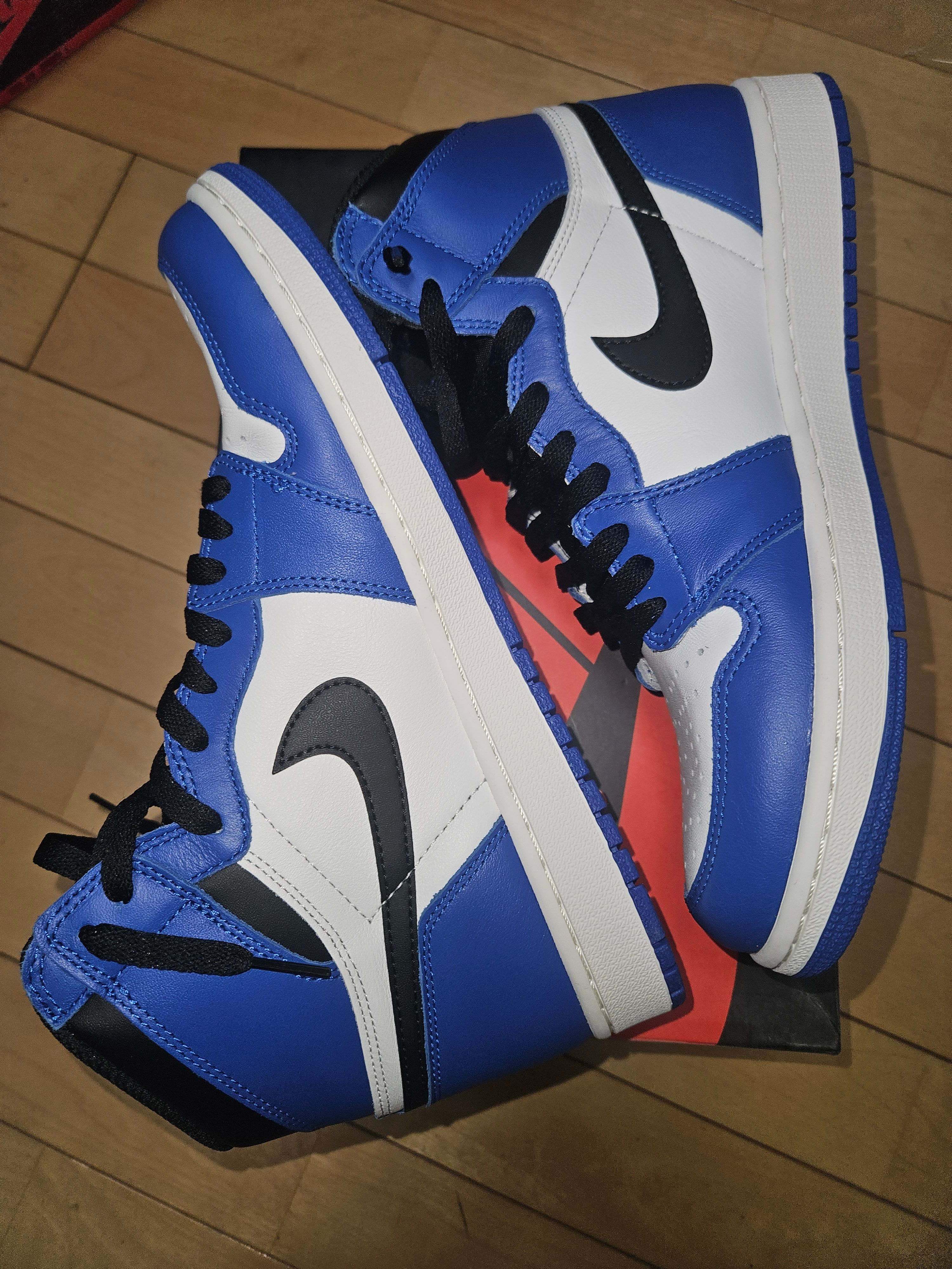 Nike Air Jordan 1 Retro High OG "Game Royal"