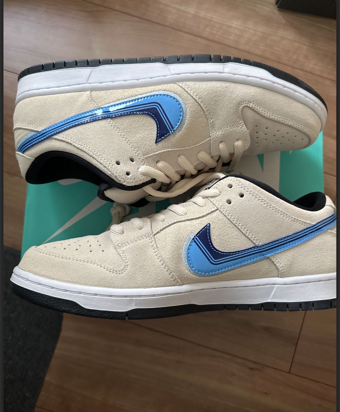 Nike SB Dunk Low "Light Cream"
