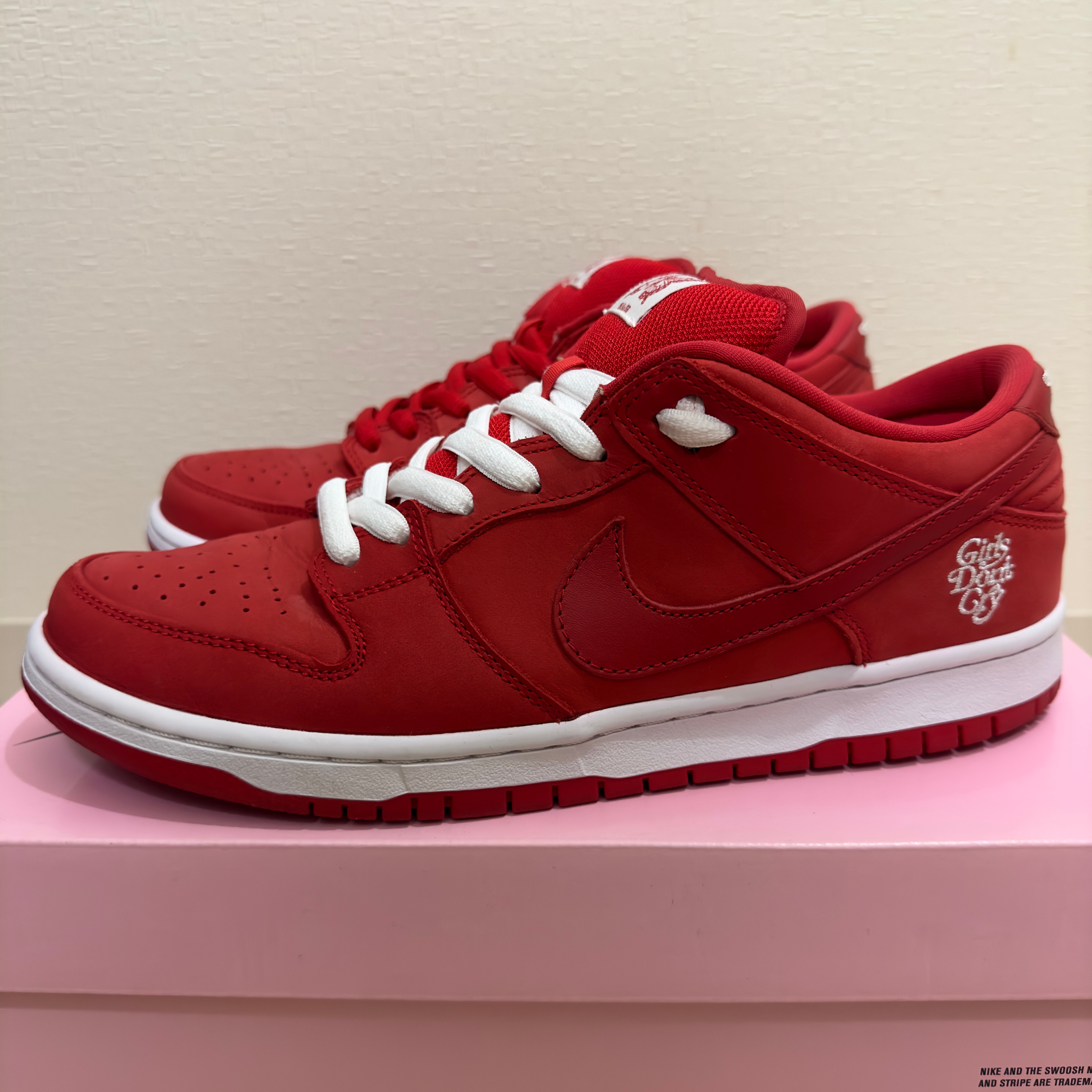 Girls Don't Cry × Nike SB Dunk Low Pro QS "Red" / VERDY