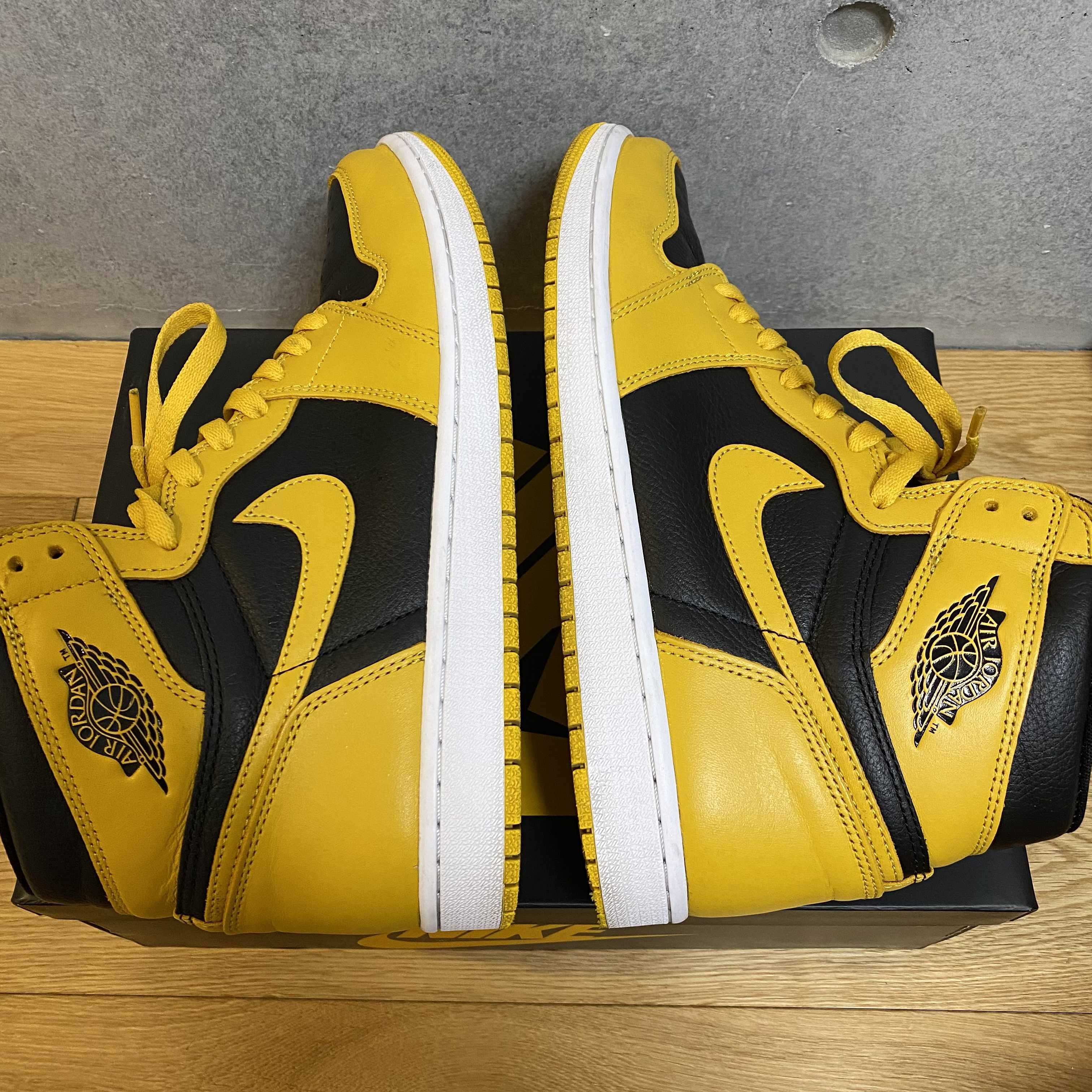 Nike Air Jordan 1 High OG "Pollen"