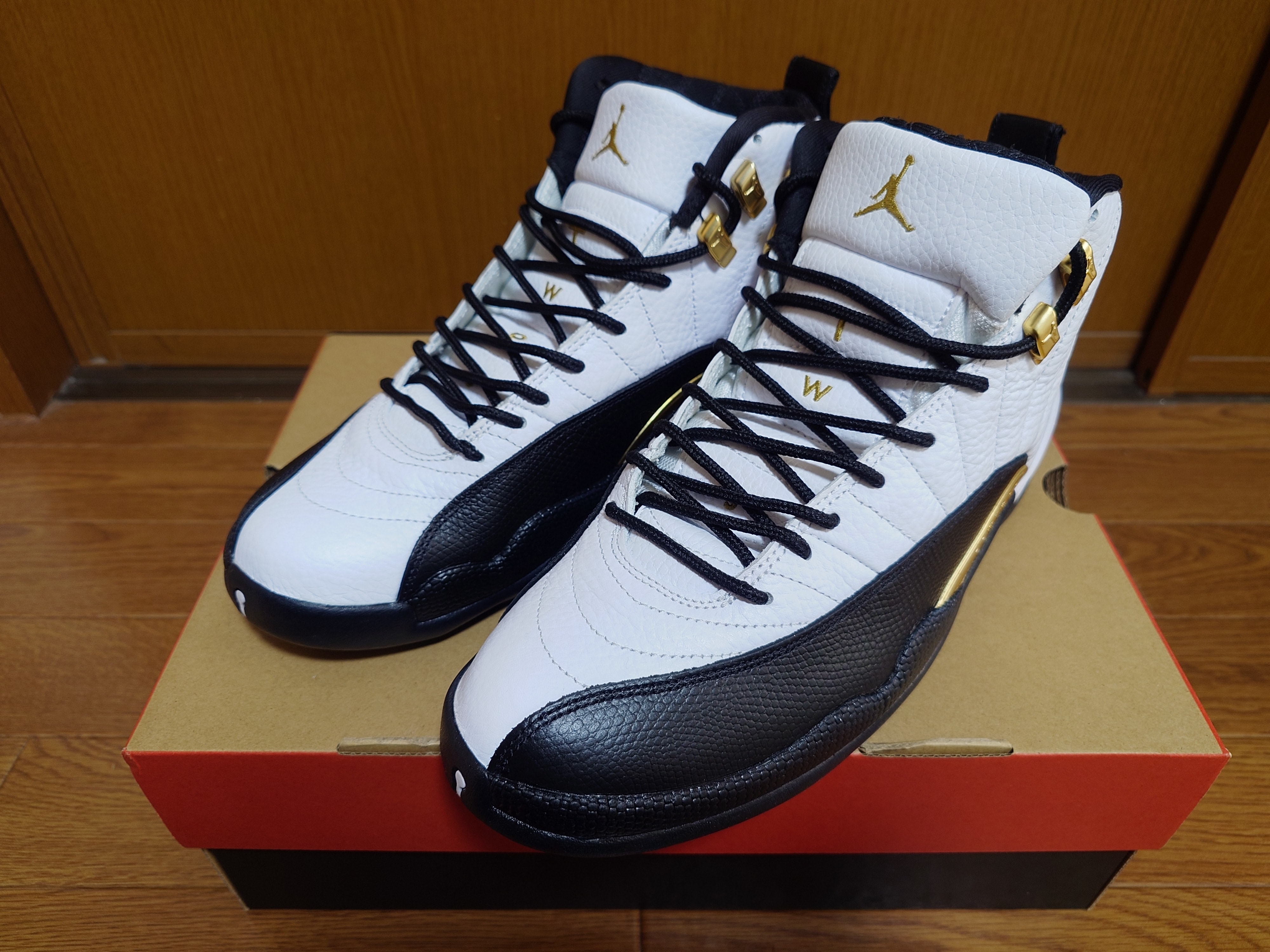 ジョーダン エアジョーダン12 (JORDAN Air Jordan 12) の新作・中古