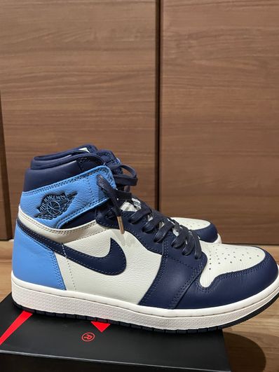 Nike Air Jordan 1 Retro High OG "Obsidian/University Blue"