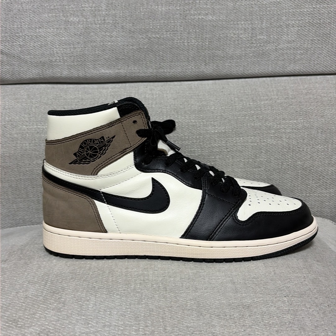 Nike Air Jordan 1 High OG "Sail/Dark Mocha/Black"