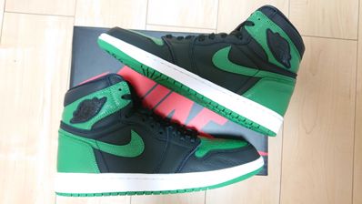 Nike Air Jordan 1 Retro High OG "Black/Pine Green" (2020)