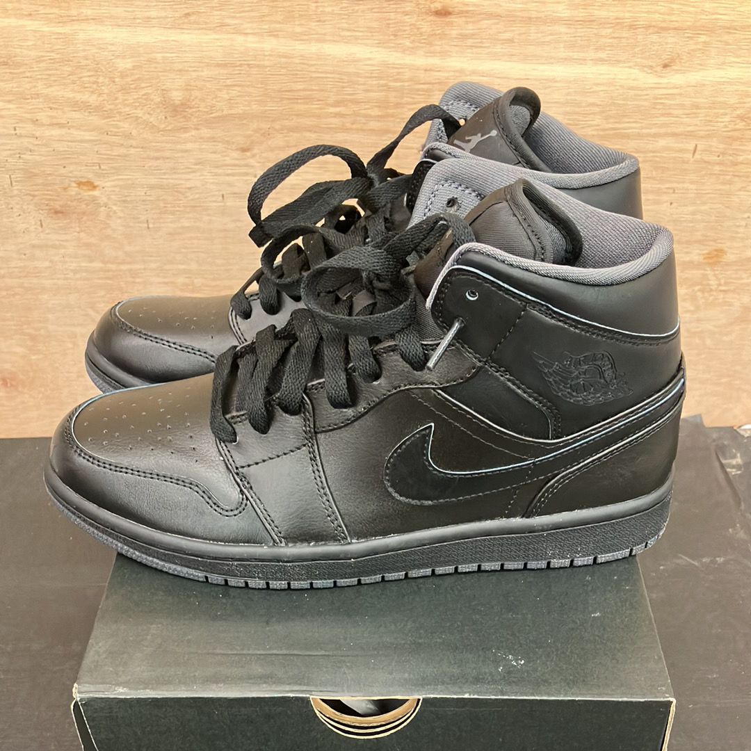 NIKE AIR JORDAN 1 RETRO MID BLACK (2016)