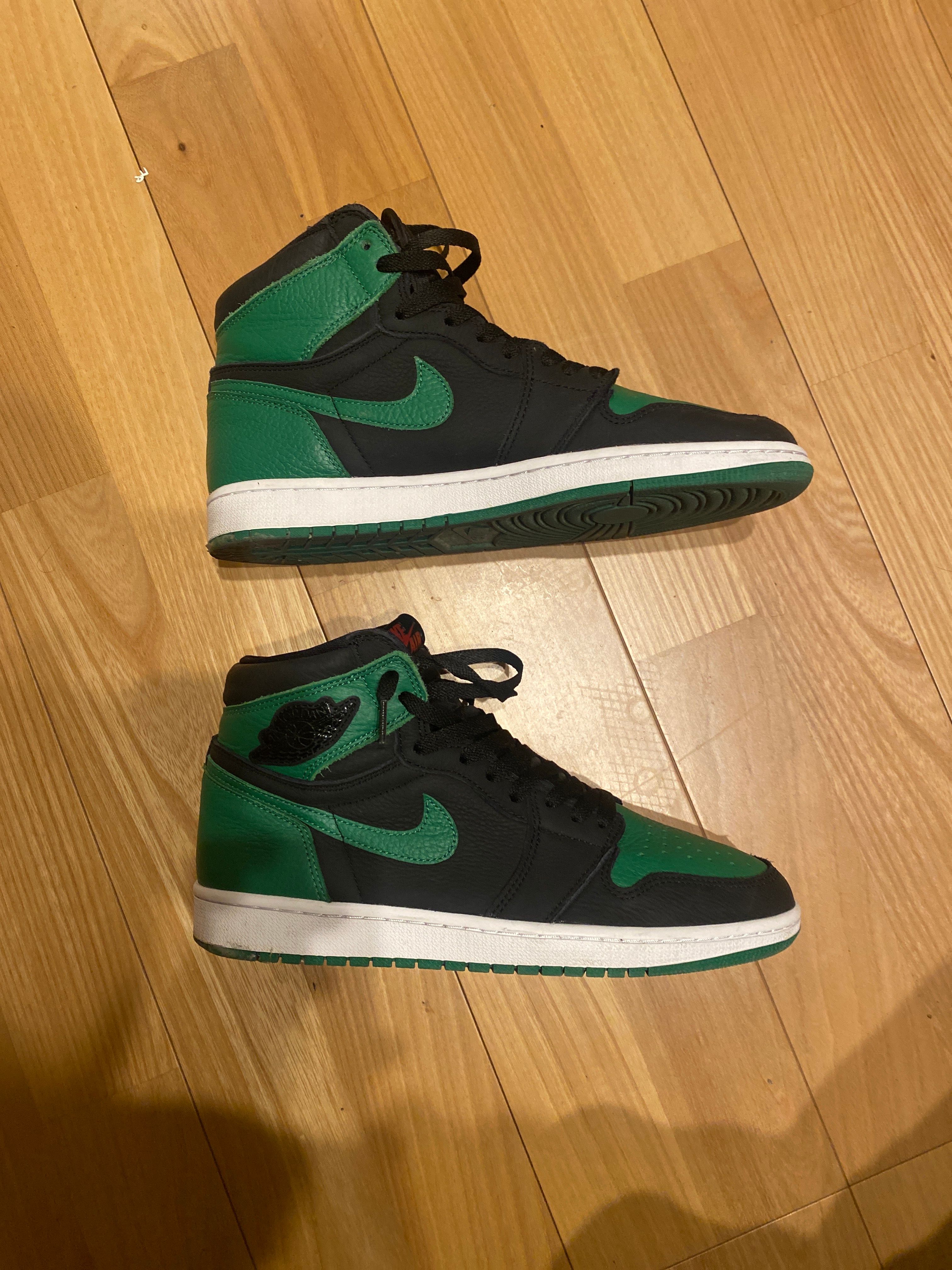 Nike Air Jordan 1 Retro High OG "Black/Pine Green" (2020)