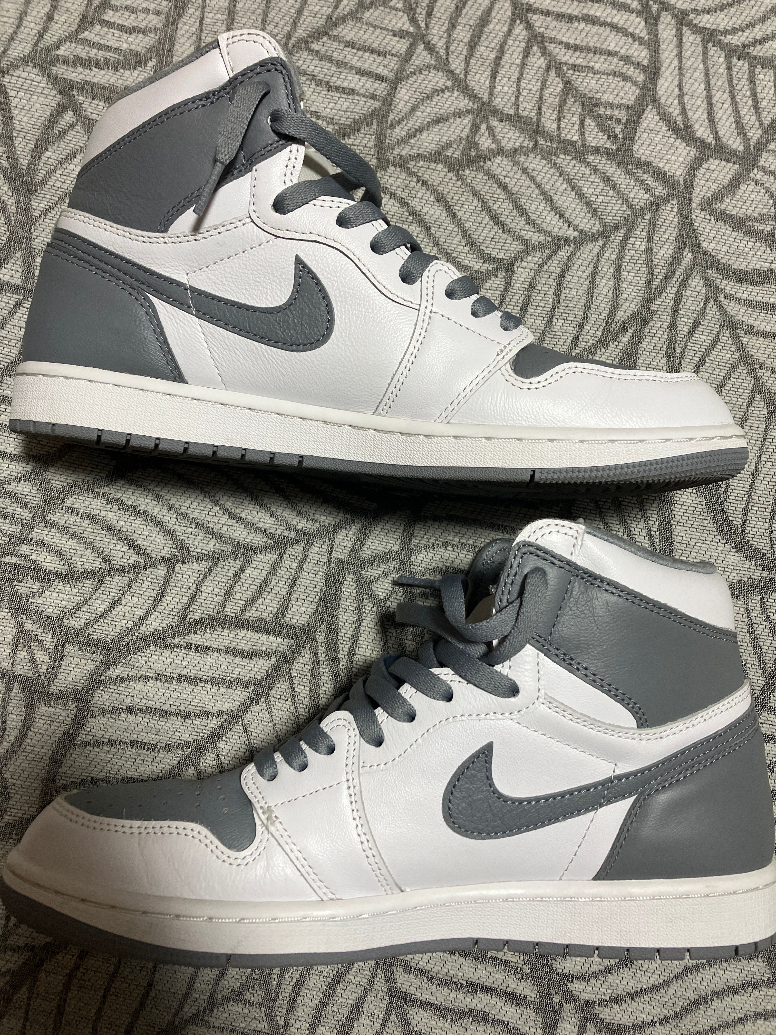 Nike Air Jordan 1 High OG "Stealth"