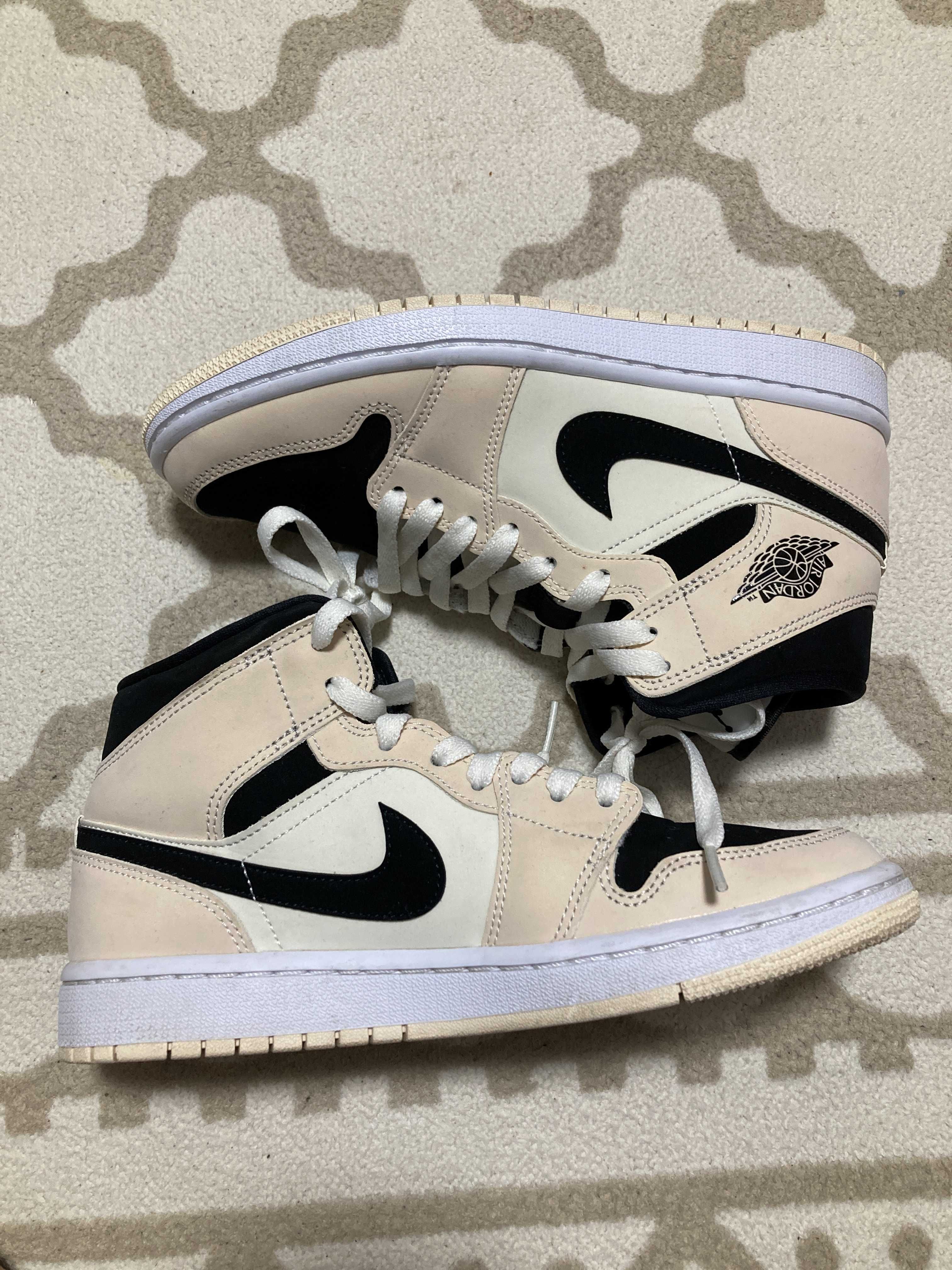 NIKE Women's AIR JORDAN 1 MID "GUAVA ICE"