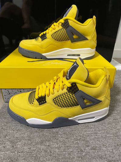 Nike Air Jordan 4 "Tour Yellow"
