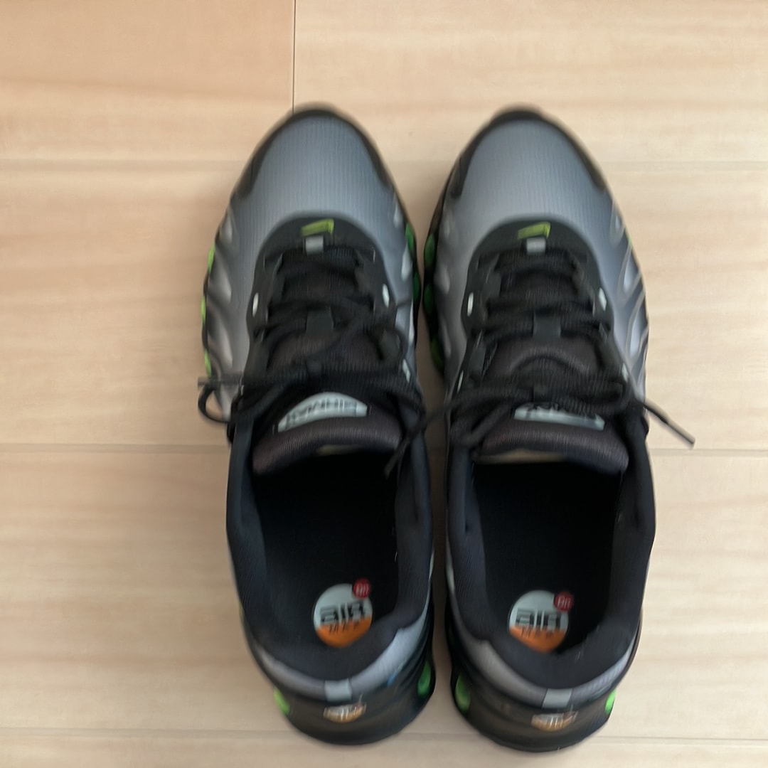 Nike Air Max DN8 "Black/Light Smoke Grey/Black/Volt"